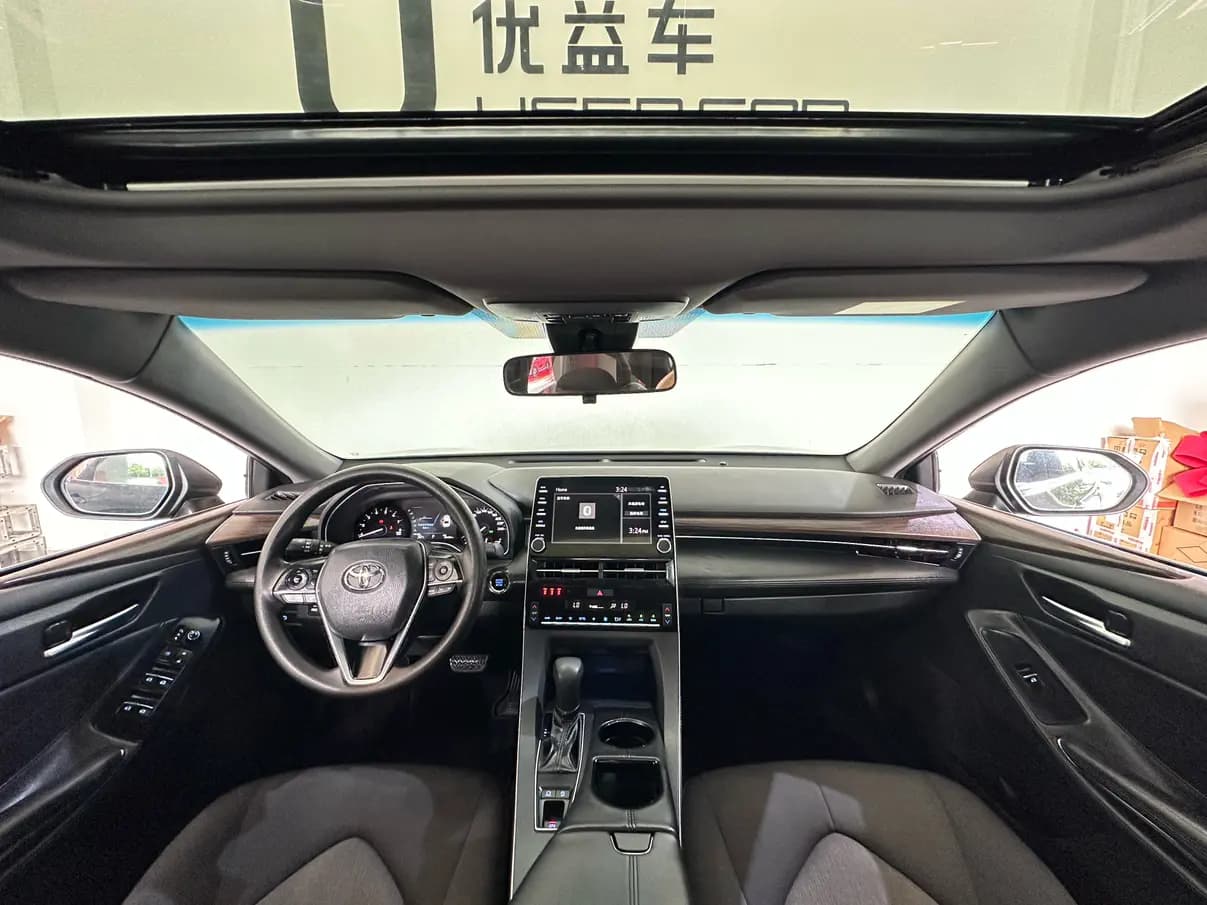 Toyota Avalon 2022 г. 86109 км. — фото 7