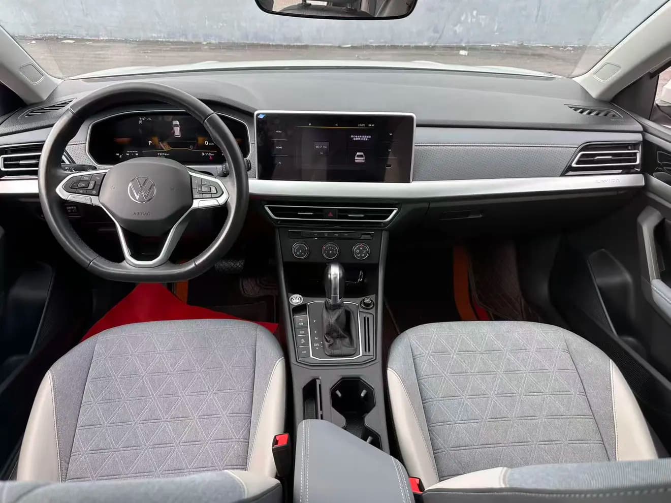 Volkswagen Lavida 2022 г. 73043 км. — фото 7