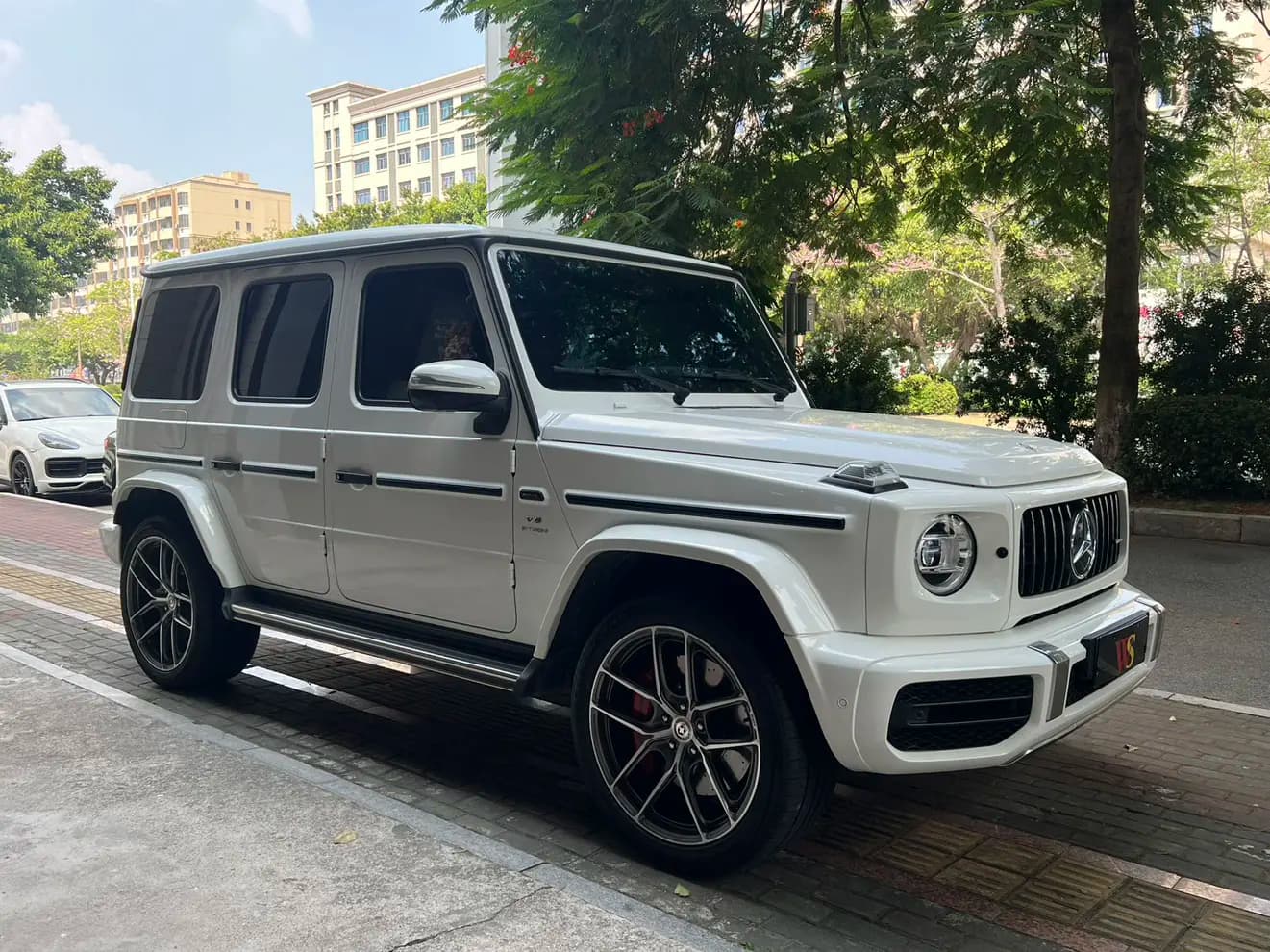 Mercedes-Benz G-Class AMG 2023 г. 17141 км. — фото 3