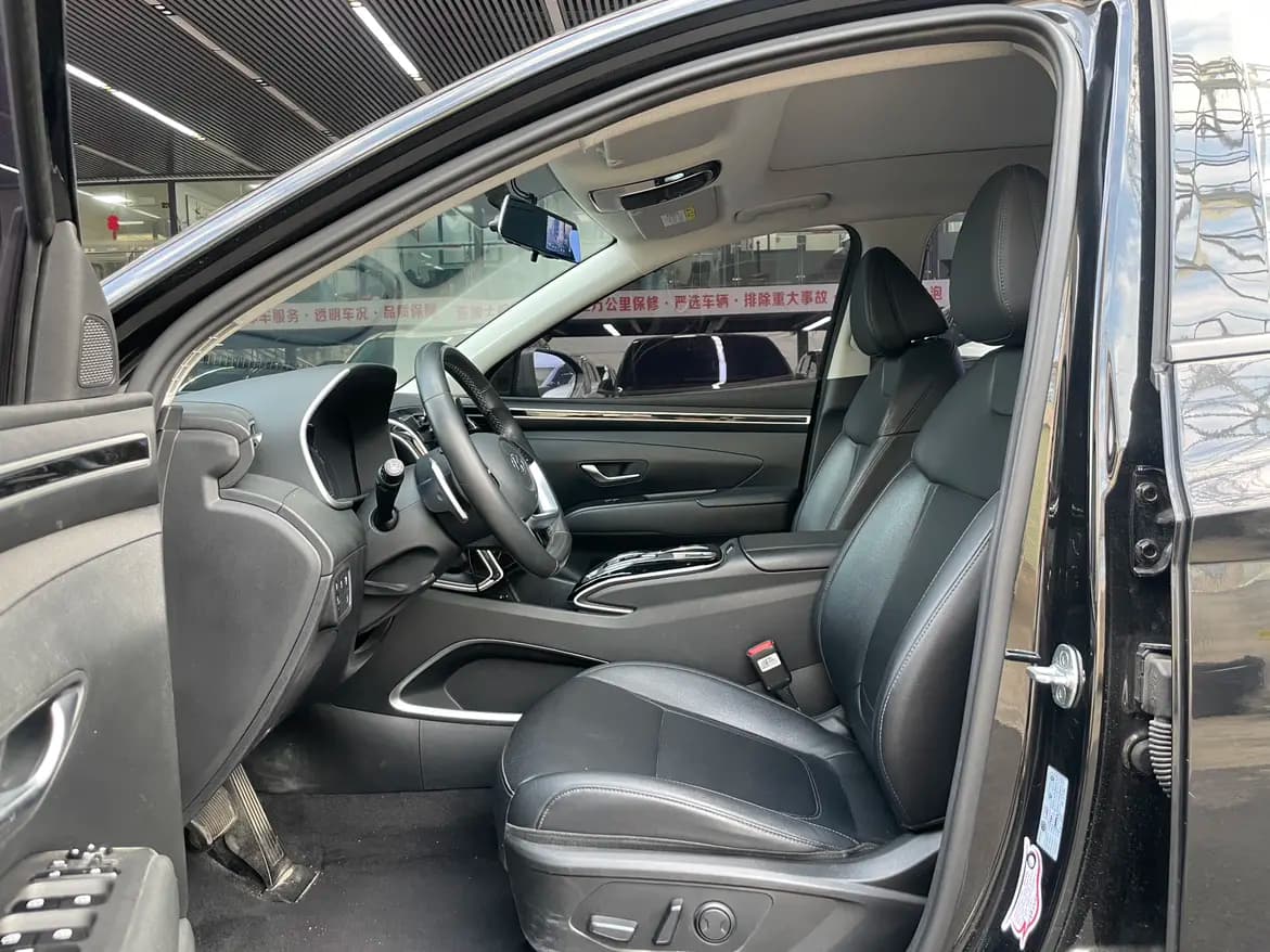 Hyundai Tucson L 2022 г. 54044 км. — фото 18