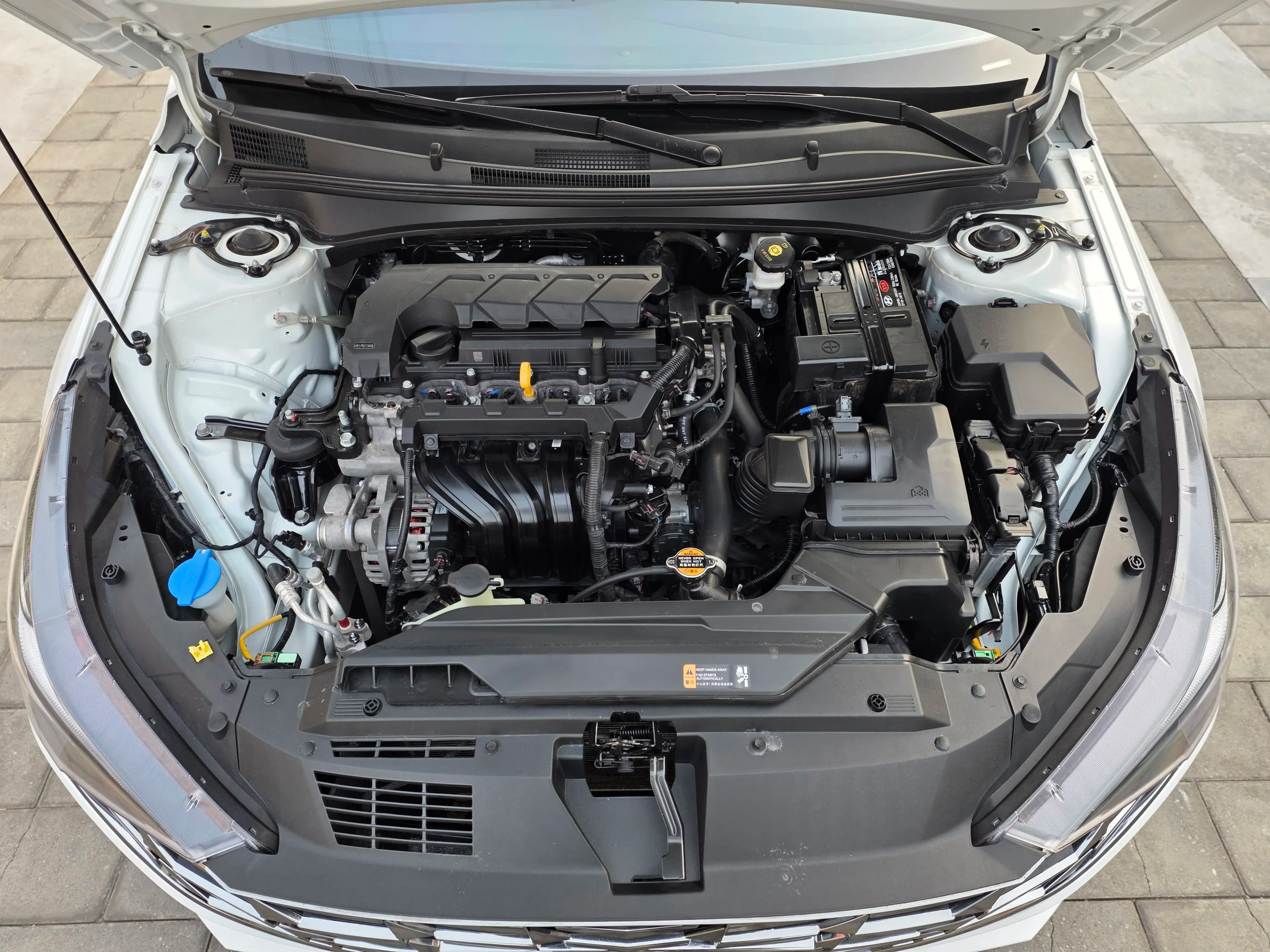 Hyundai Elantra 2023 г. 32027 км. — фото 10