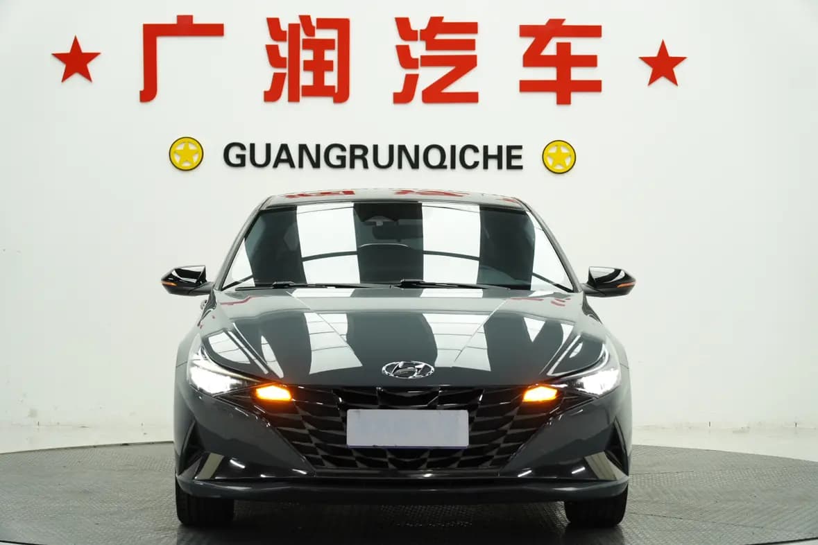 Hyundai Elantra 2022 г. 45025 км. — фото 2