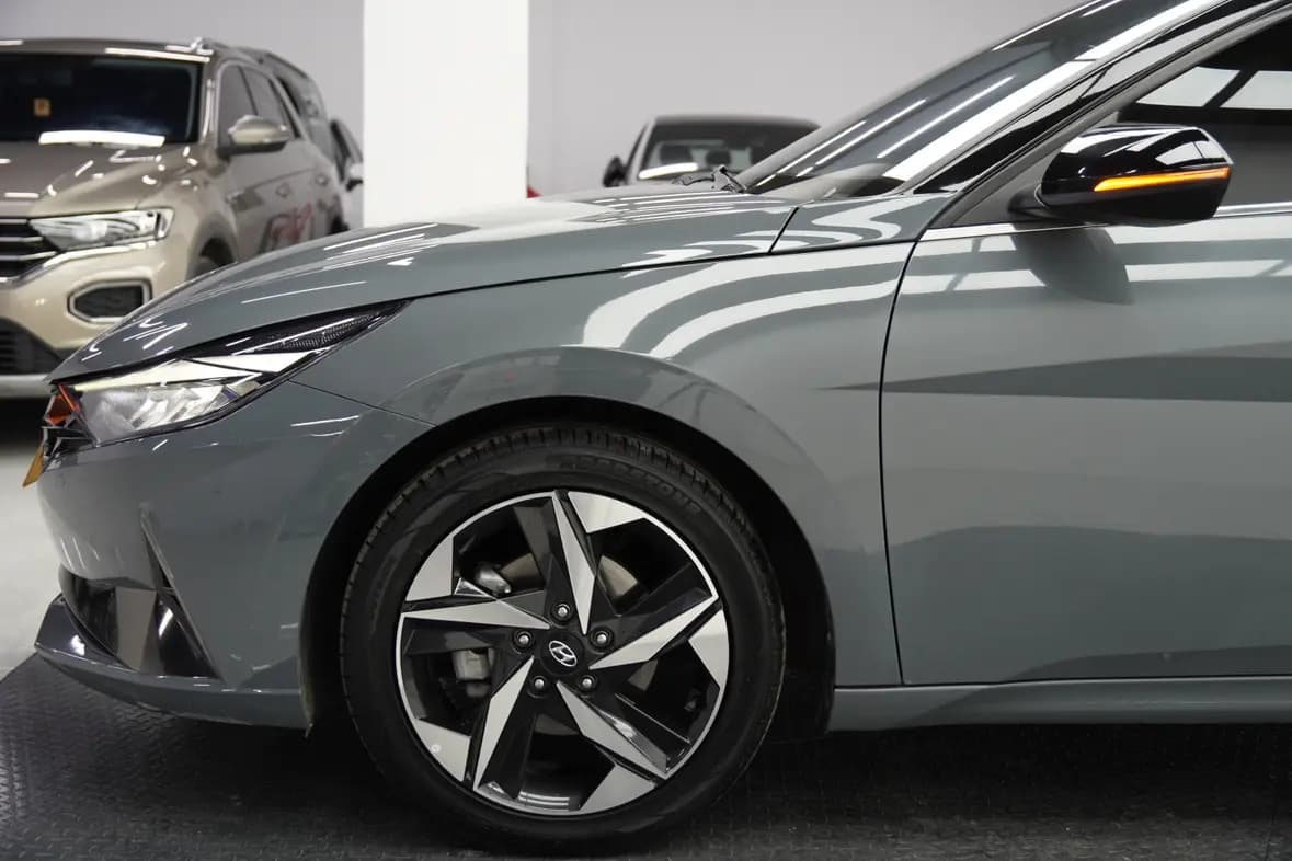 Hyundai Elantra 2022 г. 45025 км. — фото 8
