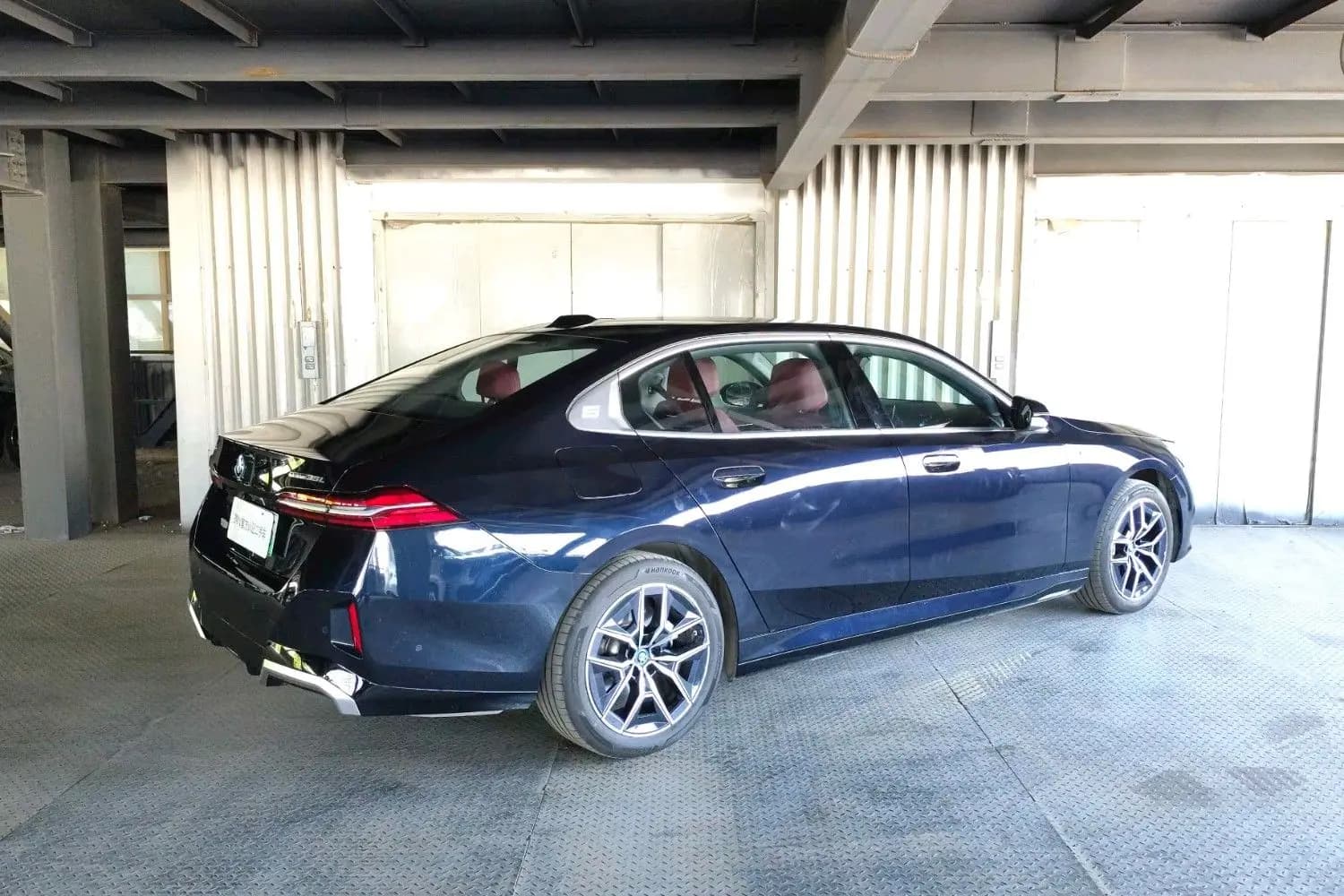BMW i5 2024 г. 29867 км. — фото 5