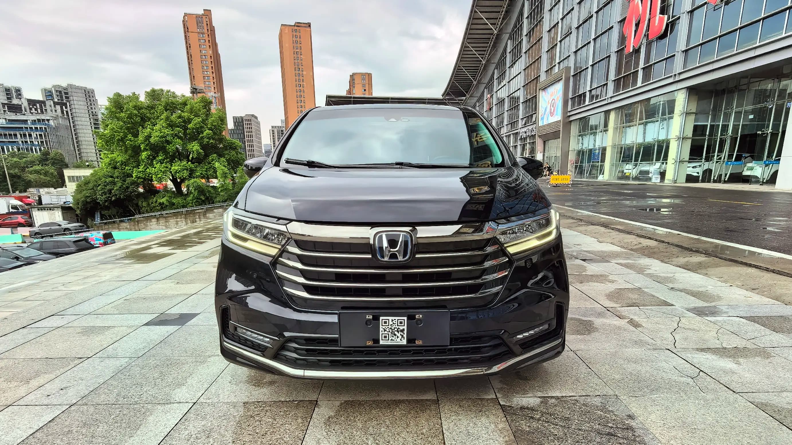 Honda Odyssey 2.0hyb CVT (215 л.с.) 2023 г. 55001 км — фото 2
