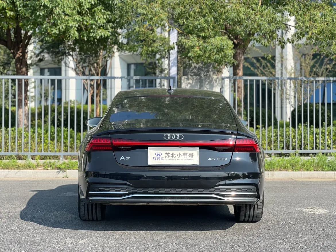 Audi A7 2025 г. 9013 км. — фото 4