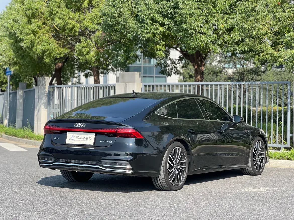 Audi A7 2025 г. 9013 км. — фото 5