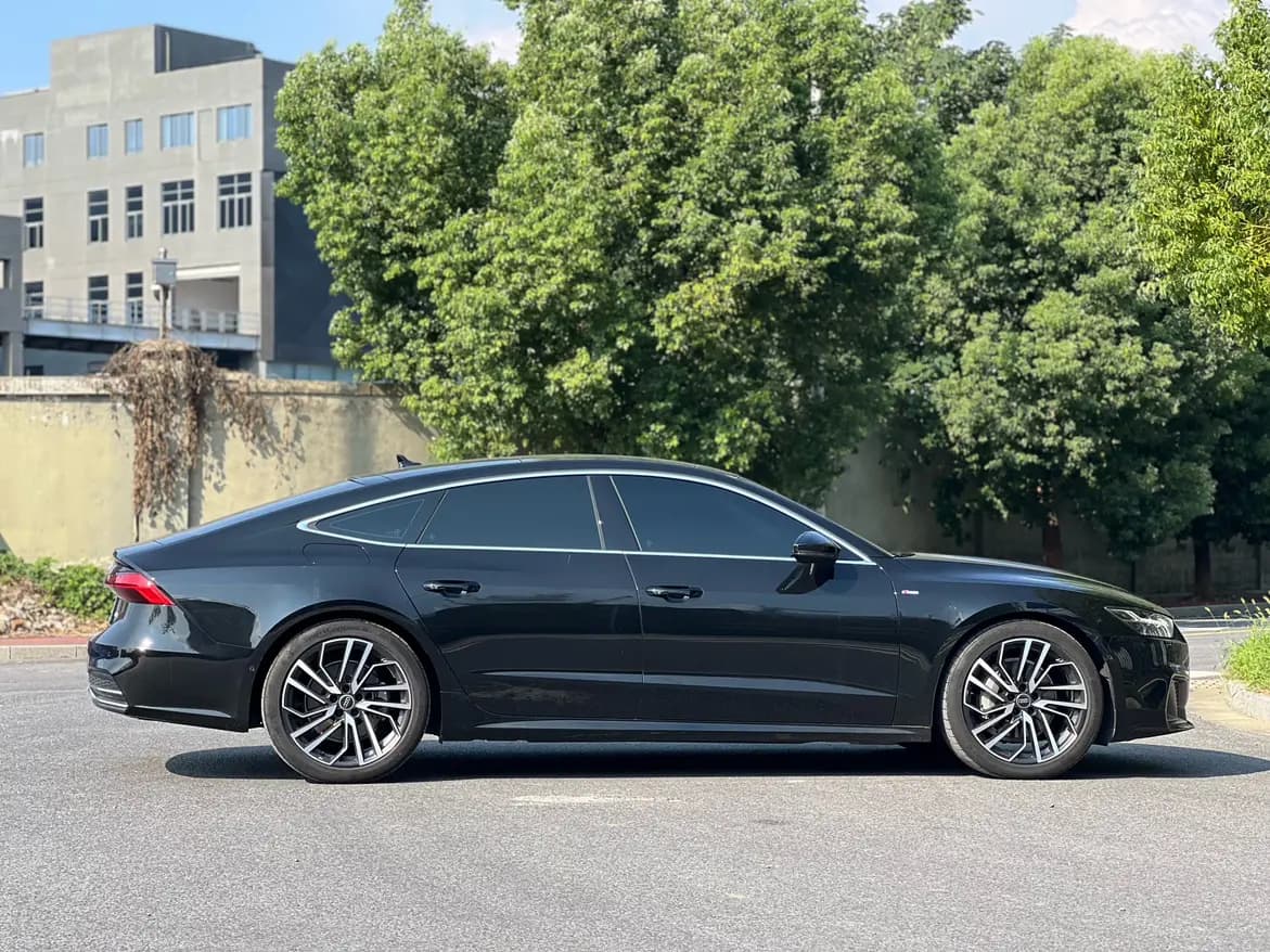 Audi A7 2025 г. 9013 км. — фото 6