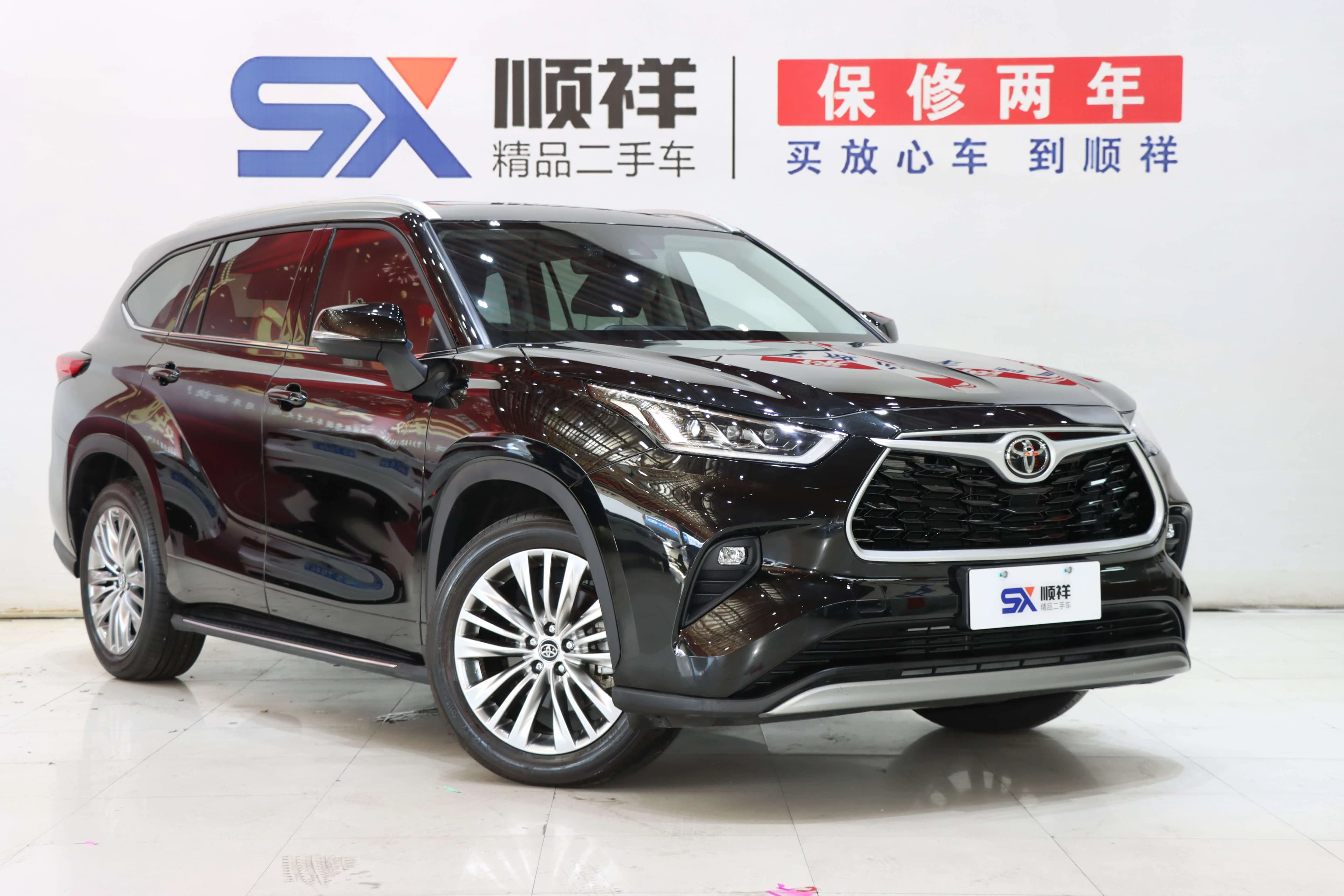 Toyota Highlander 2024 г. 12019 км. — фото 3