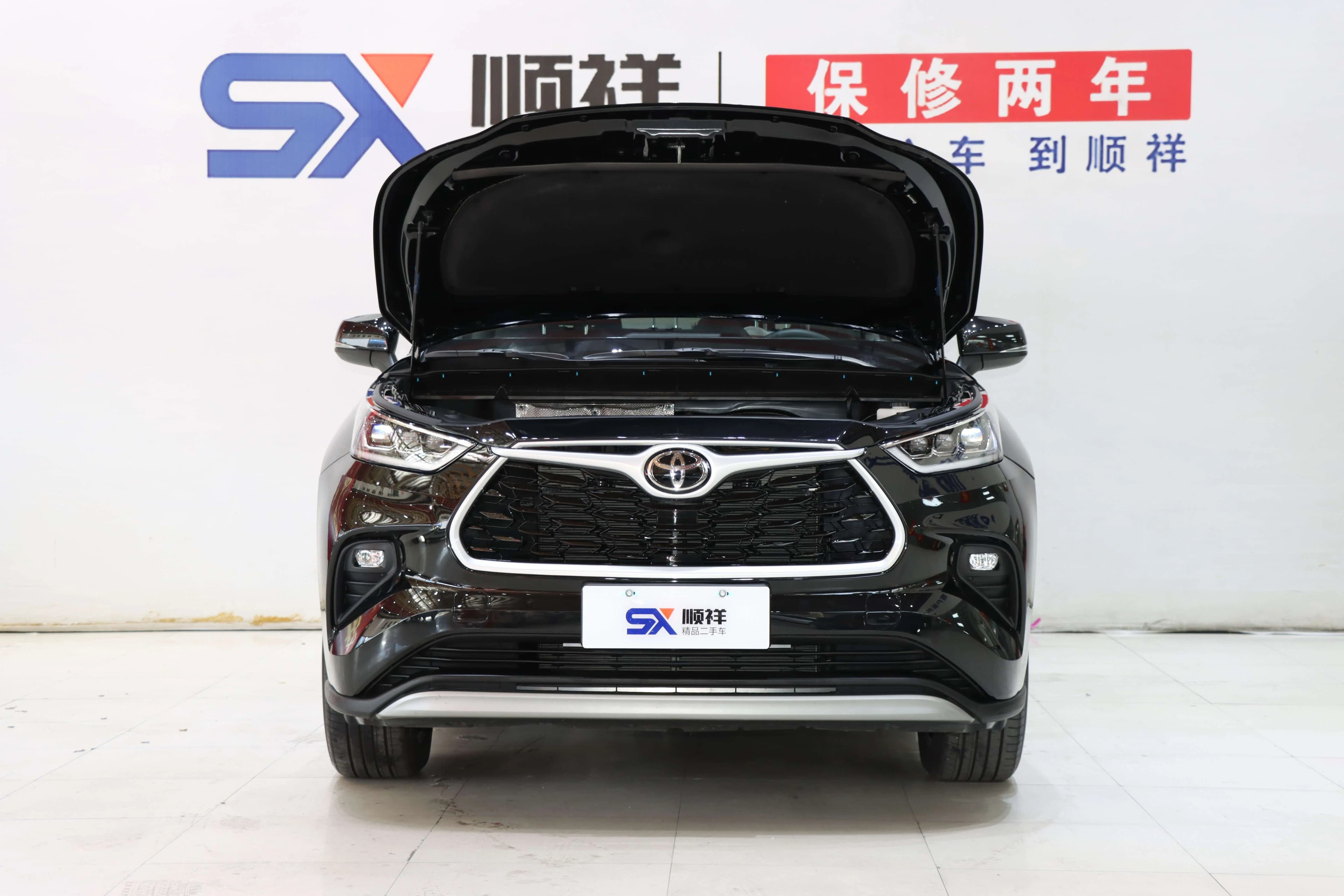Toyota Highlander 2024 г. 12019 км. — фото 10