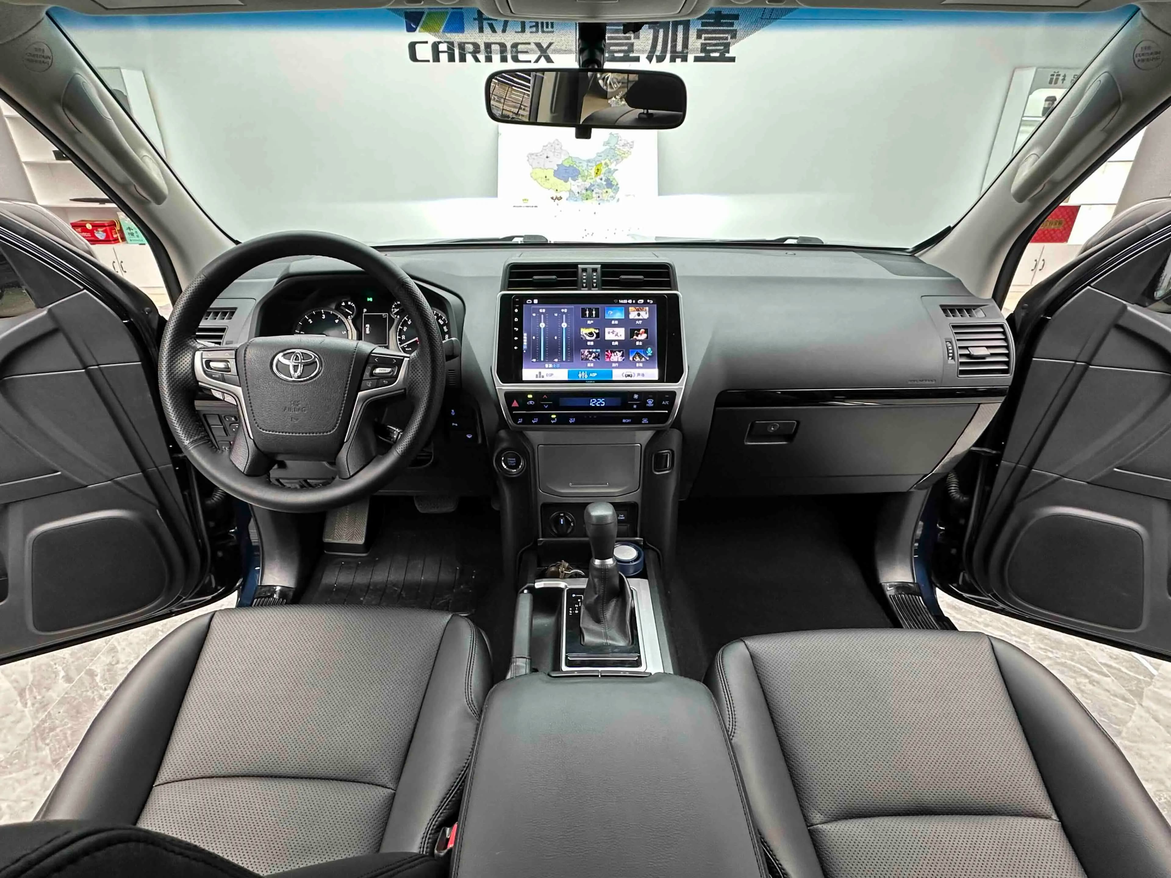 Toyota Prado 2023 г. 39007 км. — фото 11
