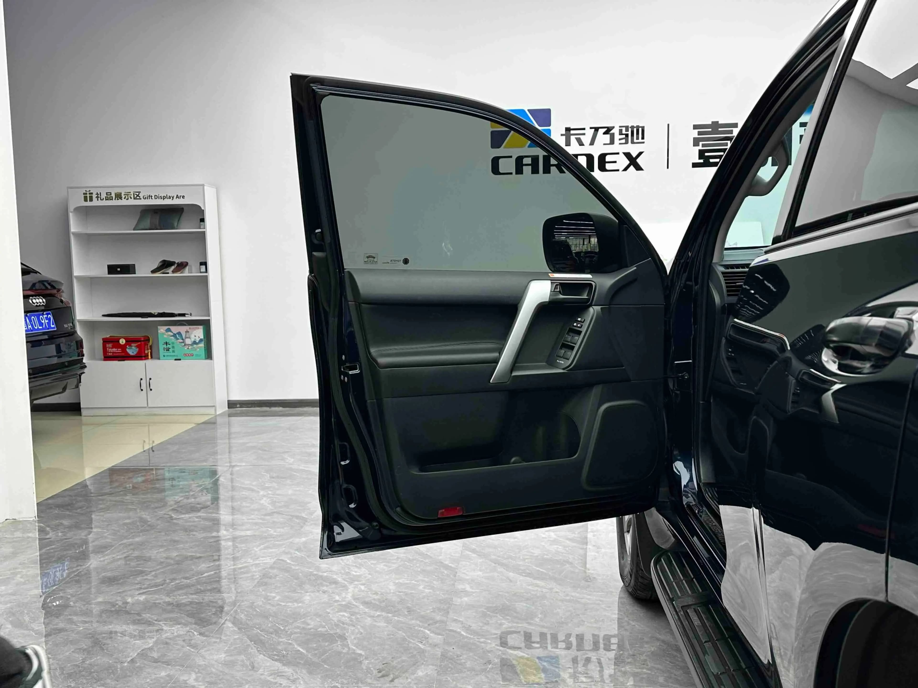 Toyota Prado 2023 г. 39007 км. — фото 18