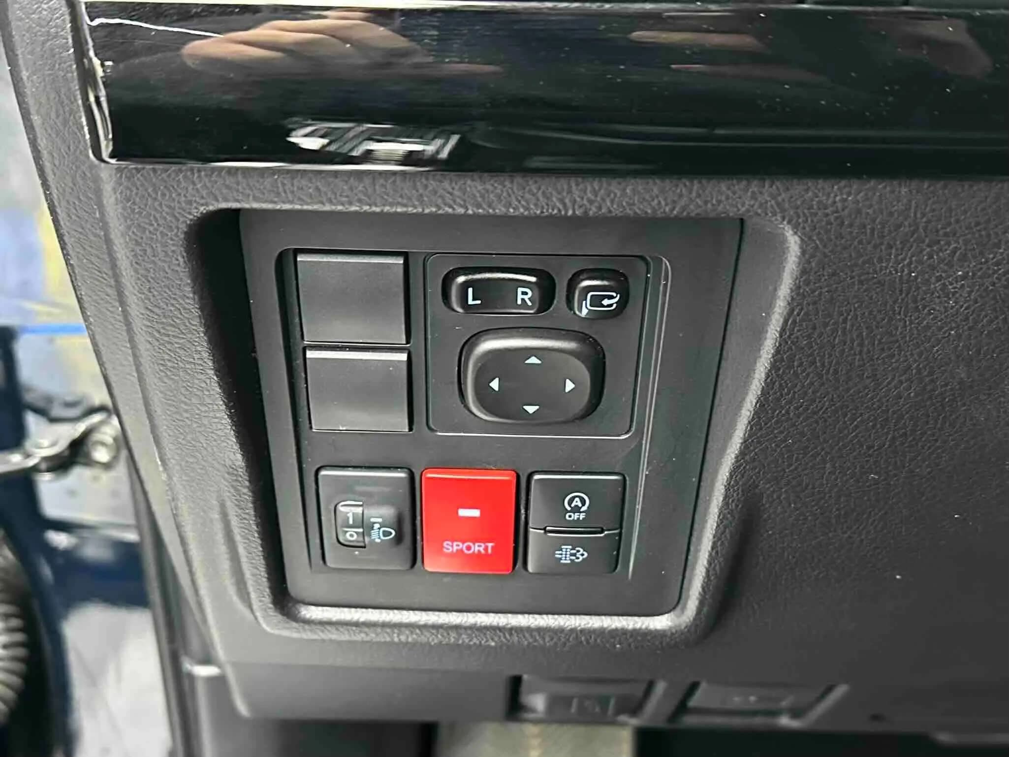 Toyota Prado 2023 г. 39007 км. — фото 4