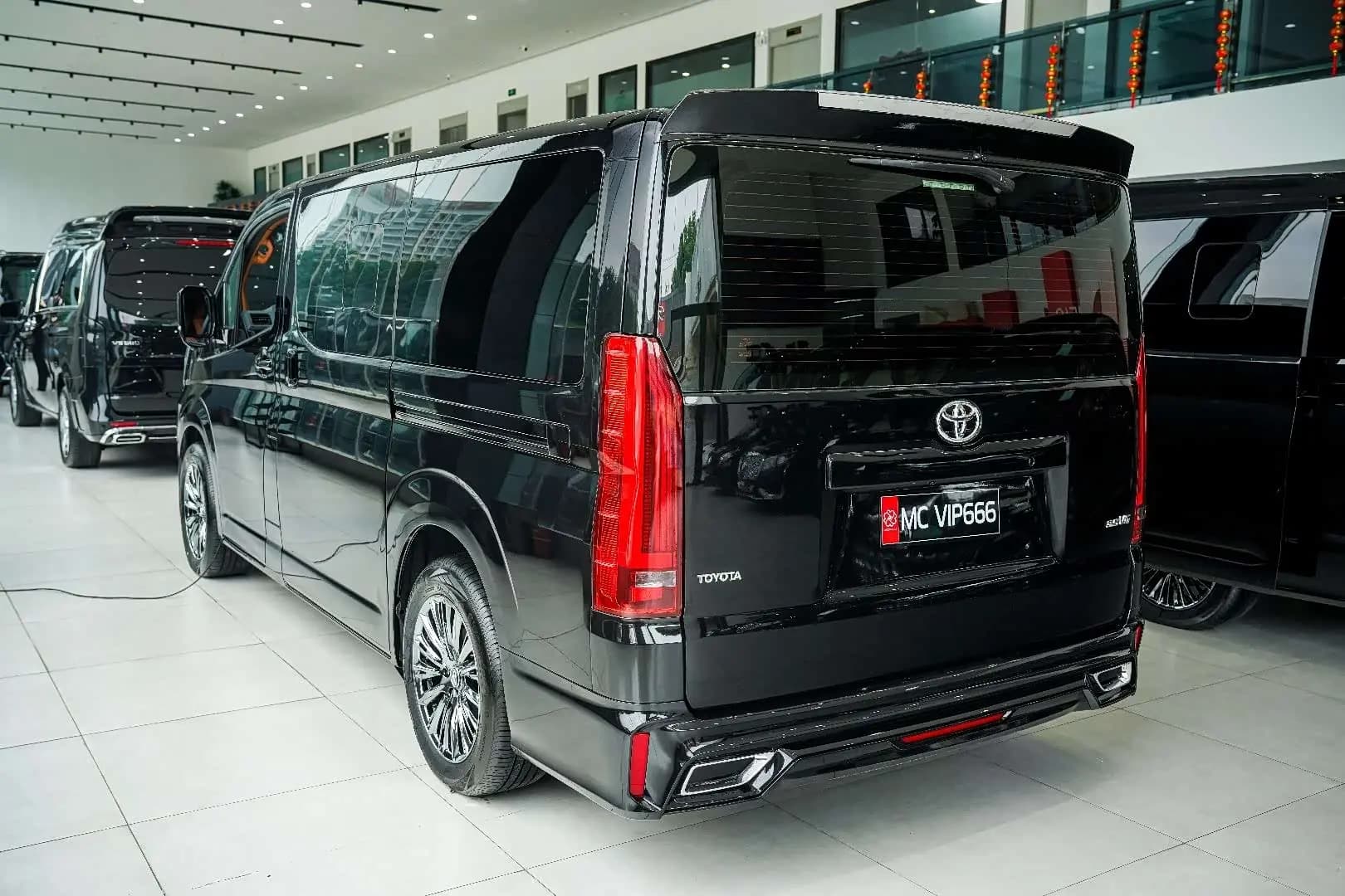 Toyota HiAce 2025 г. 1038 км. — фото 3