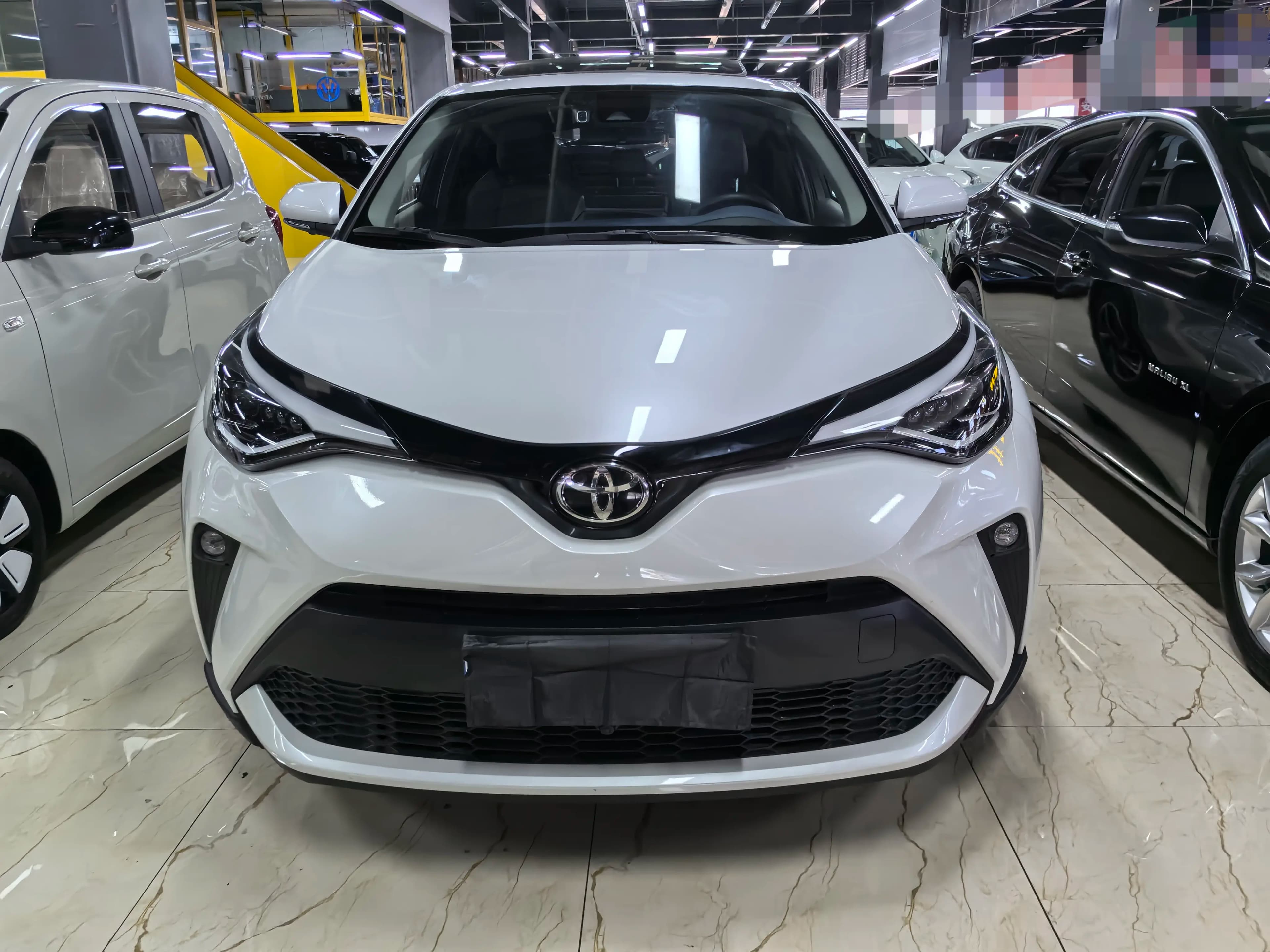 Toyota C-HR 2022 г. 33067 км. — фото 2
