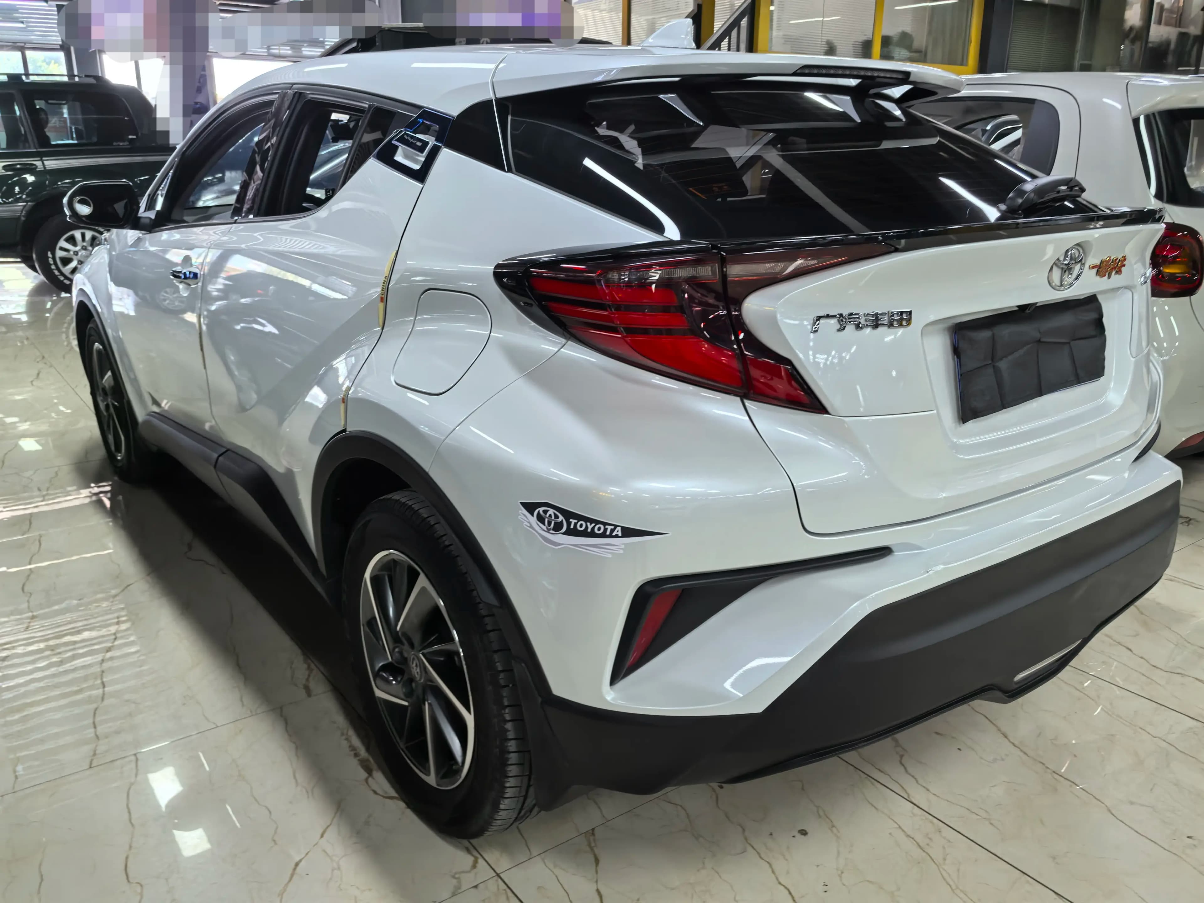 Toyota C-HR 2022 г. 33067 км. — фото 4