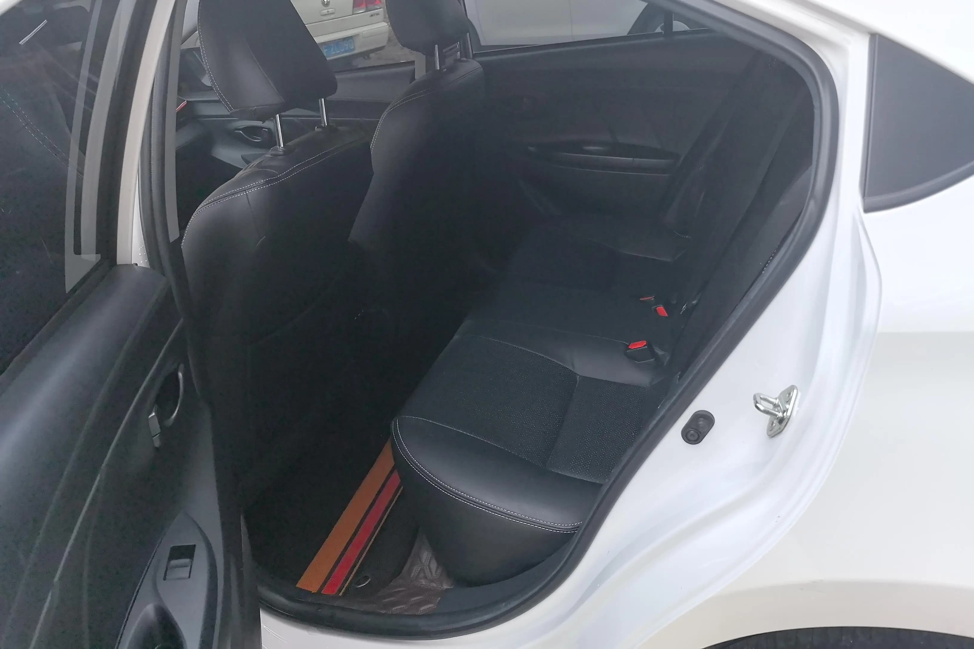 Toyota Vios 2021 г. 22960 км. — фото 16