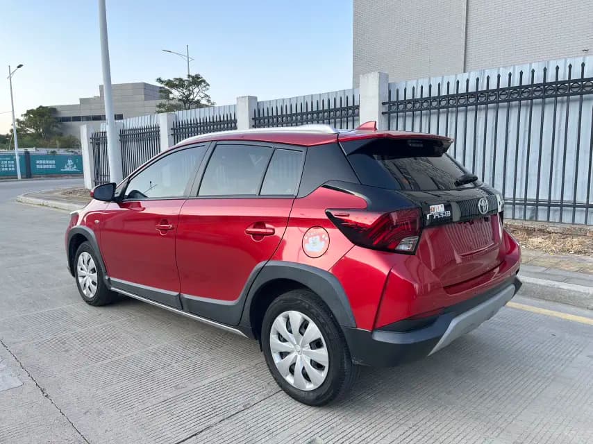 Toyota Yaris L 2021 г. 30849 км. — фото 4