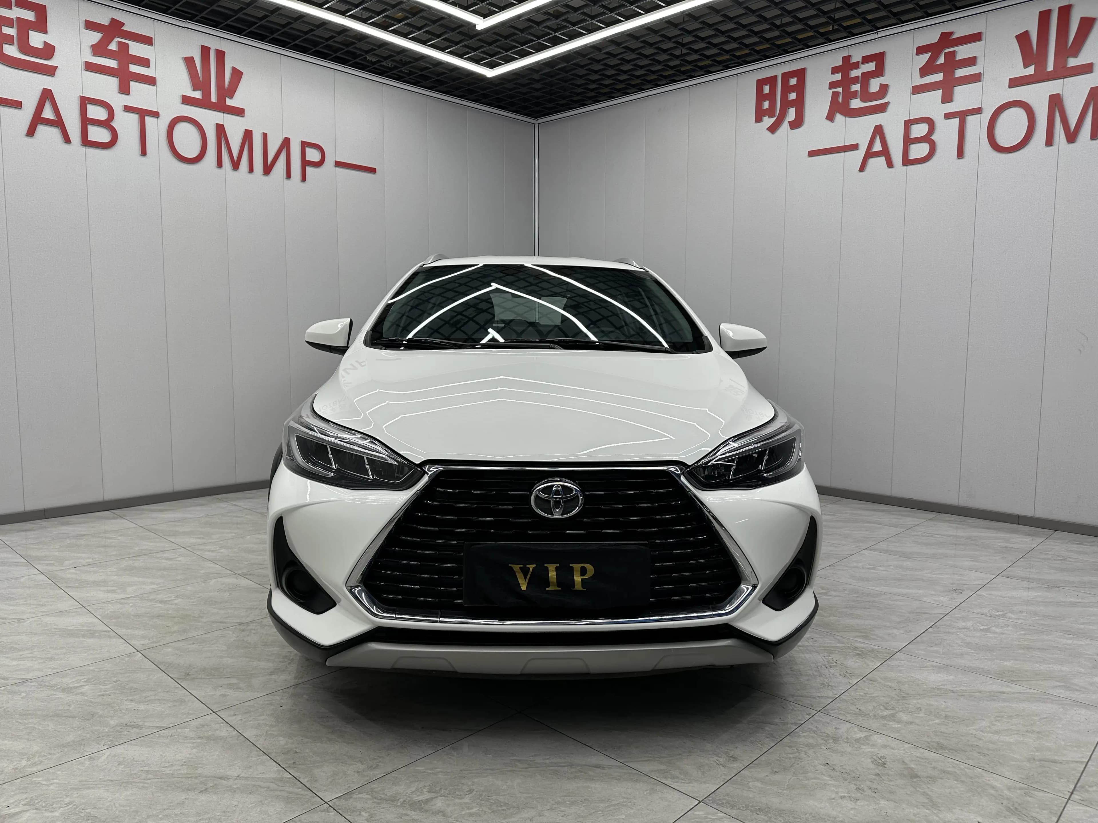 Toyota Yaris L 2021 г. 33000 км. — фото 2
