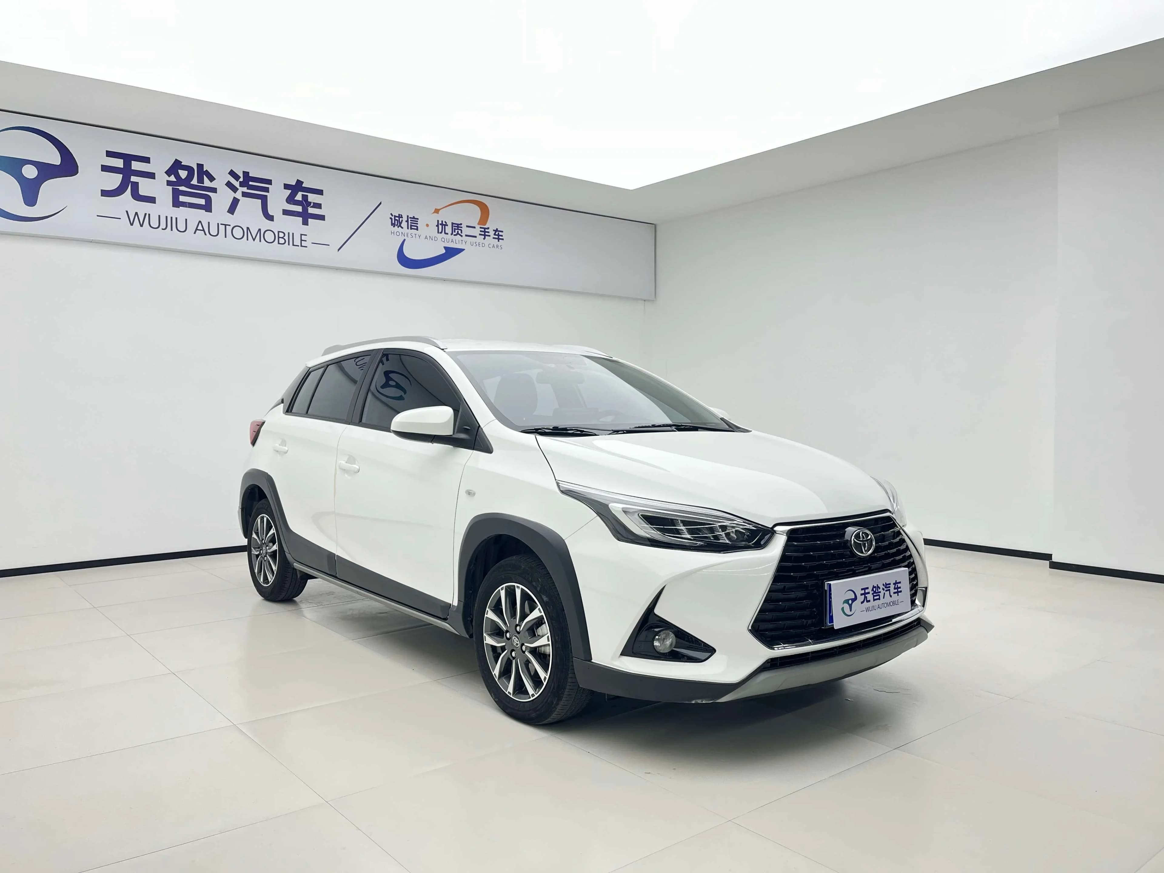 Toyota Yaris L 2022 г. 32001 км. — фото 3