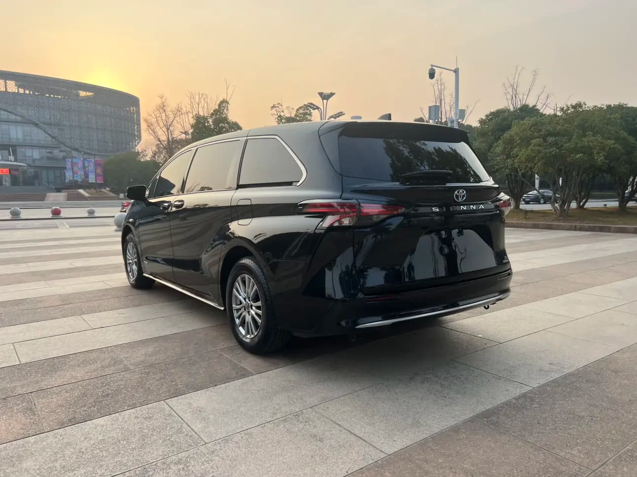 Toyota Sienna 2022 г. 68020 км. — фото 5