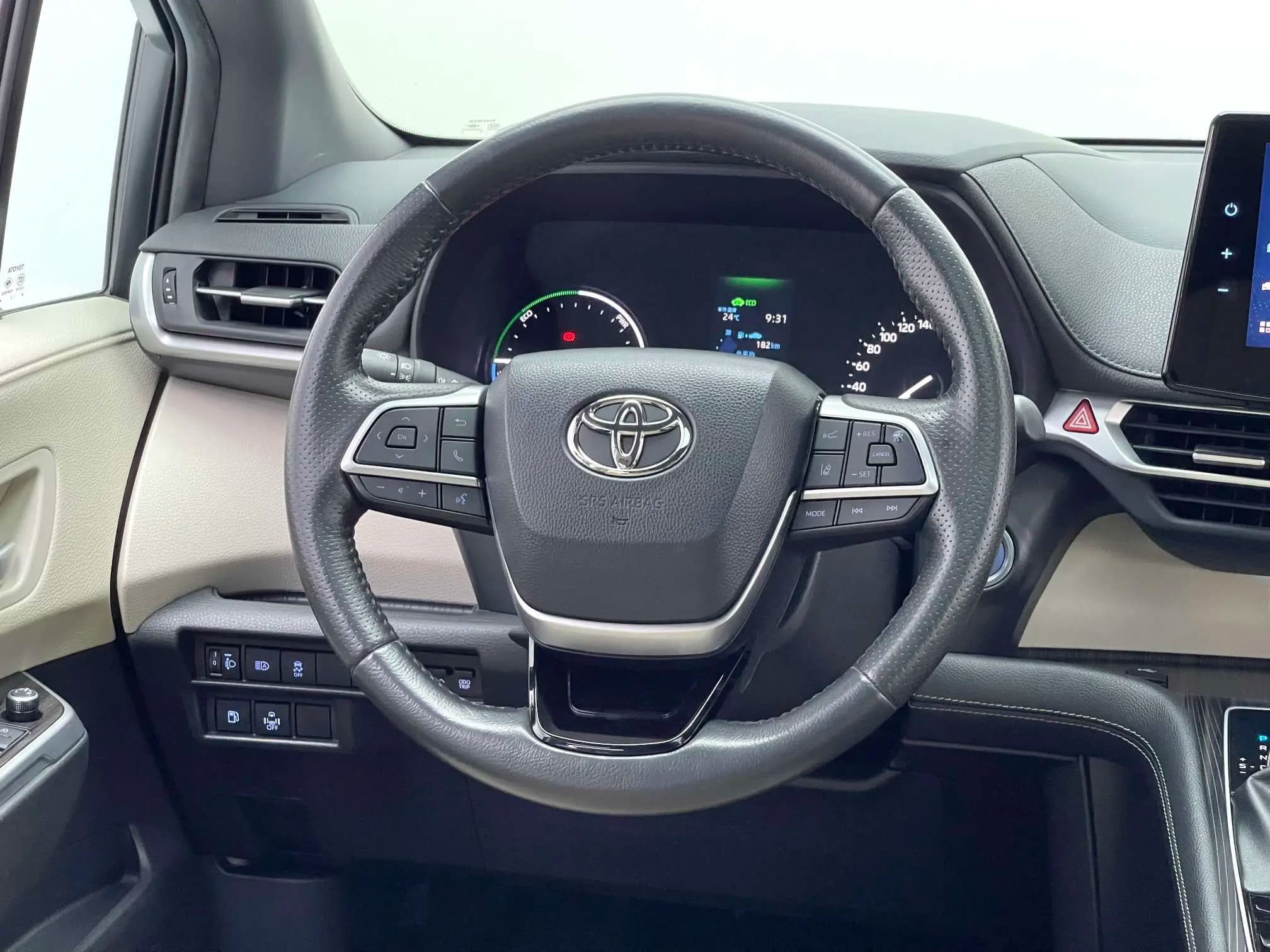 Toyota Sienna 2022 г. 75619 км. — фото 16