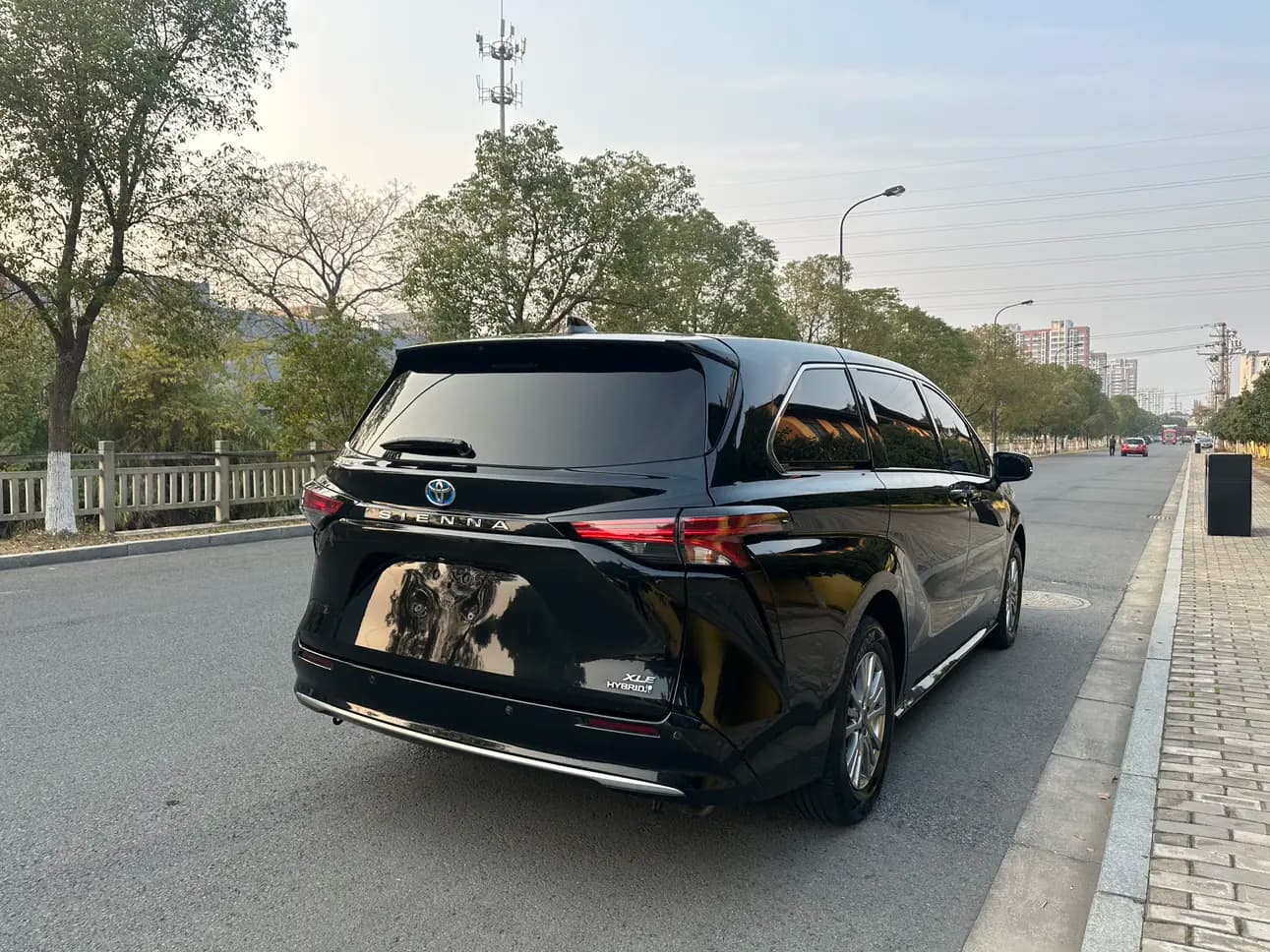 Toyota Sienna 2022 г. 68017 км. — фото 7