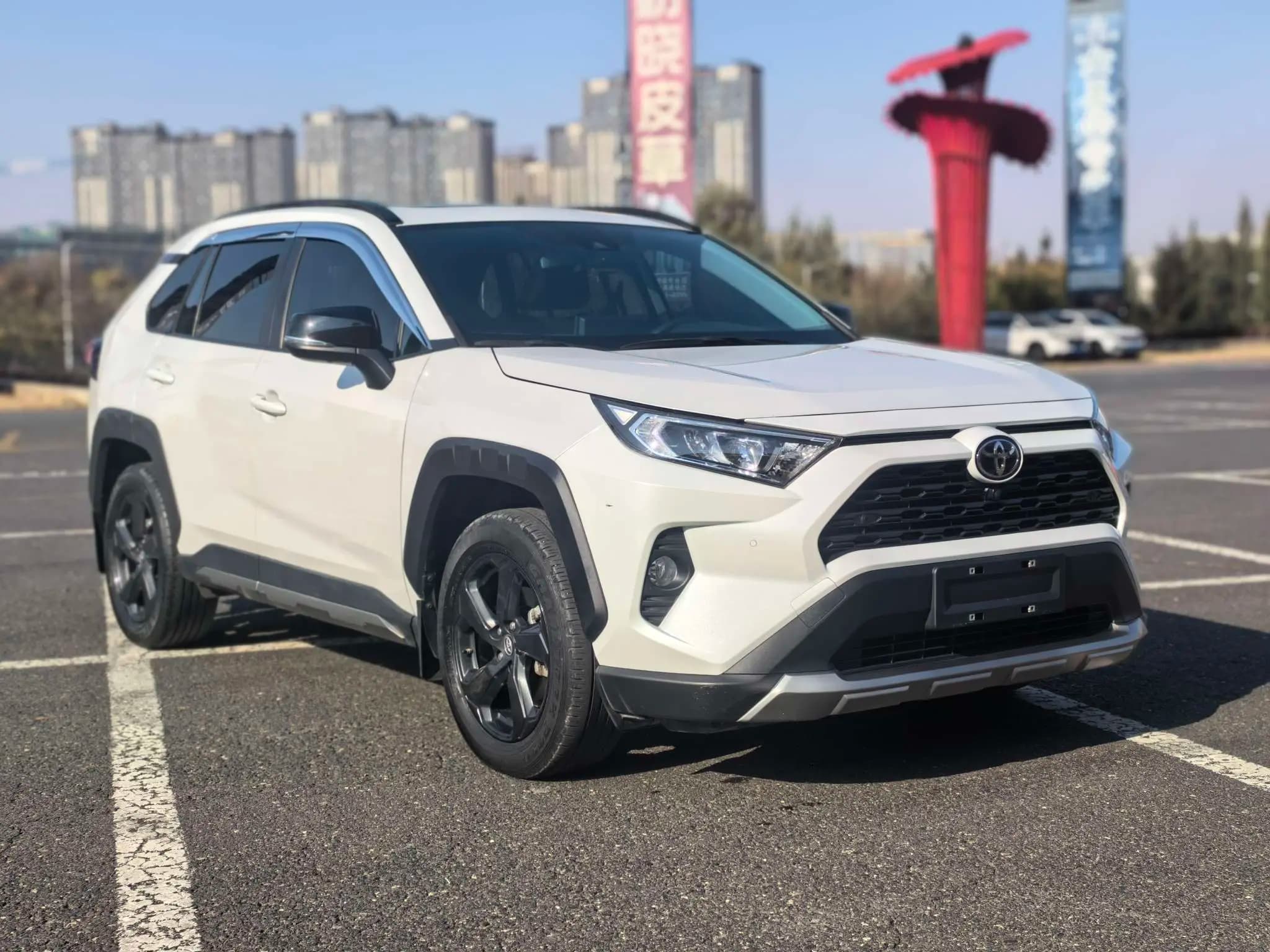Toyota RAV4 2022 г. 37533 км. — фото 3