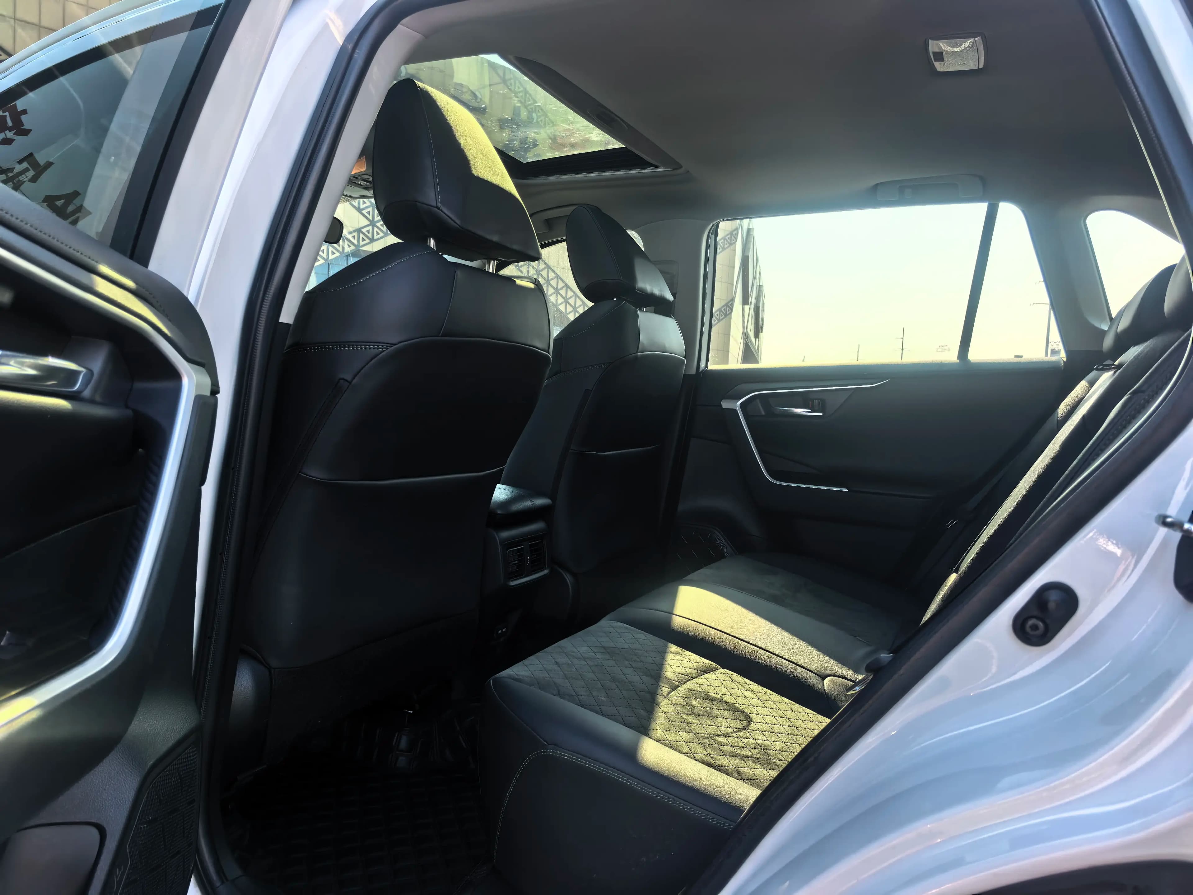 Toyota RAV4 2022 г. 37533 км. — фото 22