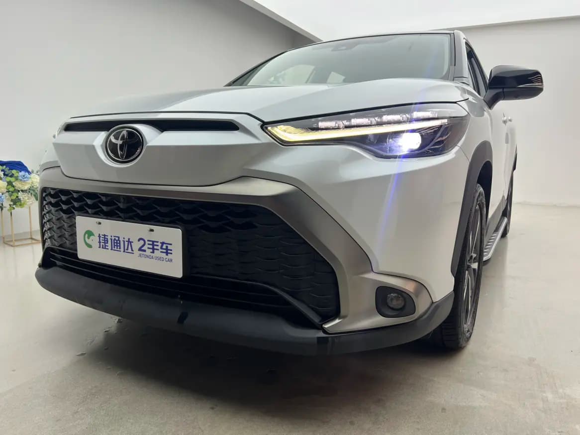 Toyota Frontlander 2022 г. 11200 км. — фото 11
