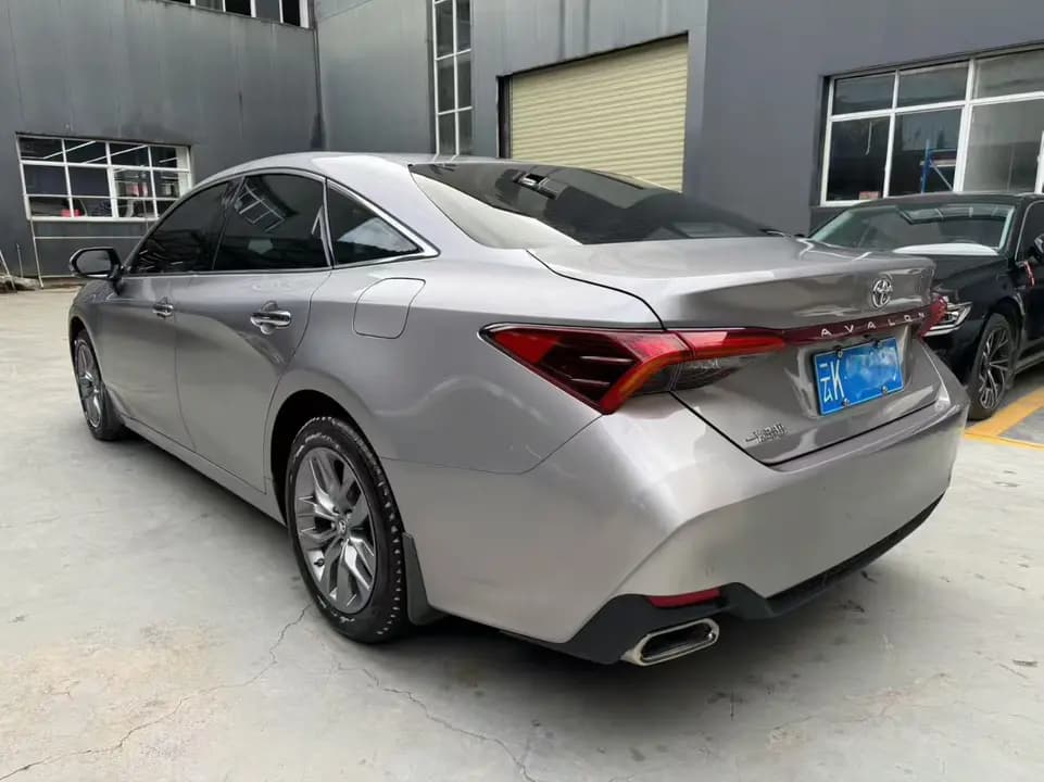 Toyota Avalon 2021 г. 35000 км. — фото 3