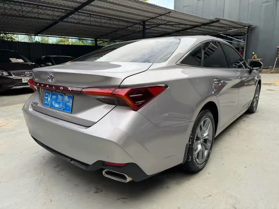 Toyota Avalon 2021 г. 35000 км. — фото 5