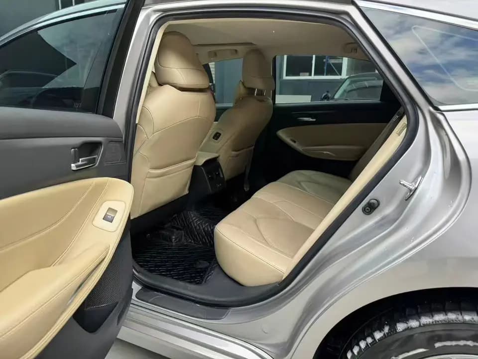 Toyota Avalon 2021 г. 35000 км. — фото 8
