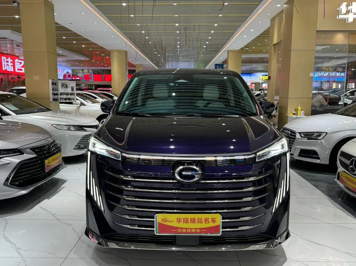 GAC Trumpchi E9 PHEV 2023 г. 40000 км. — фото 2