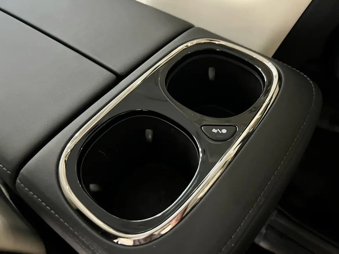 GAC Trumpchi E9 PHEV 2023 г. 40000 км. — фото 14