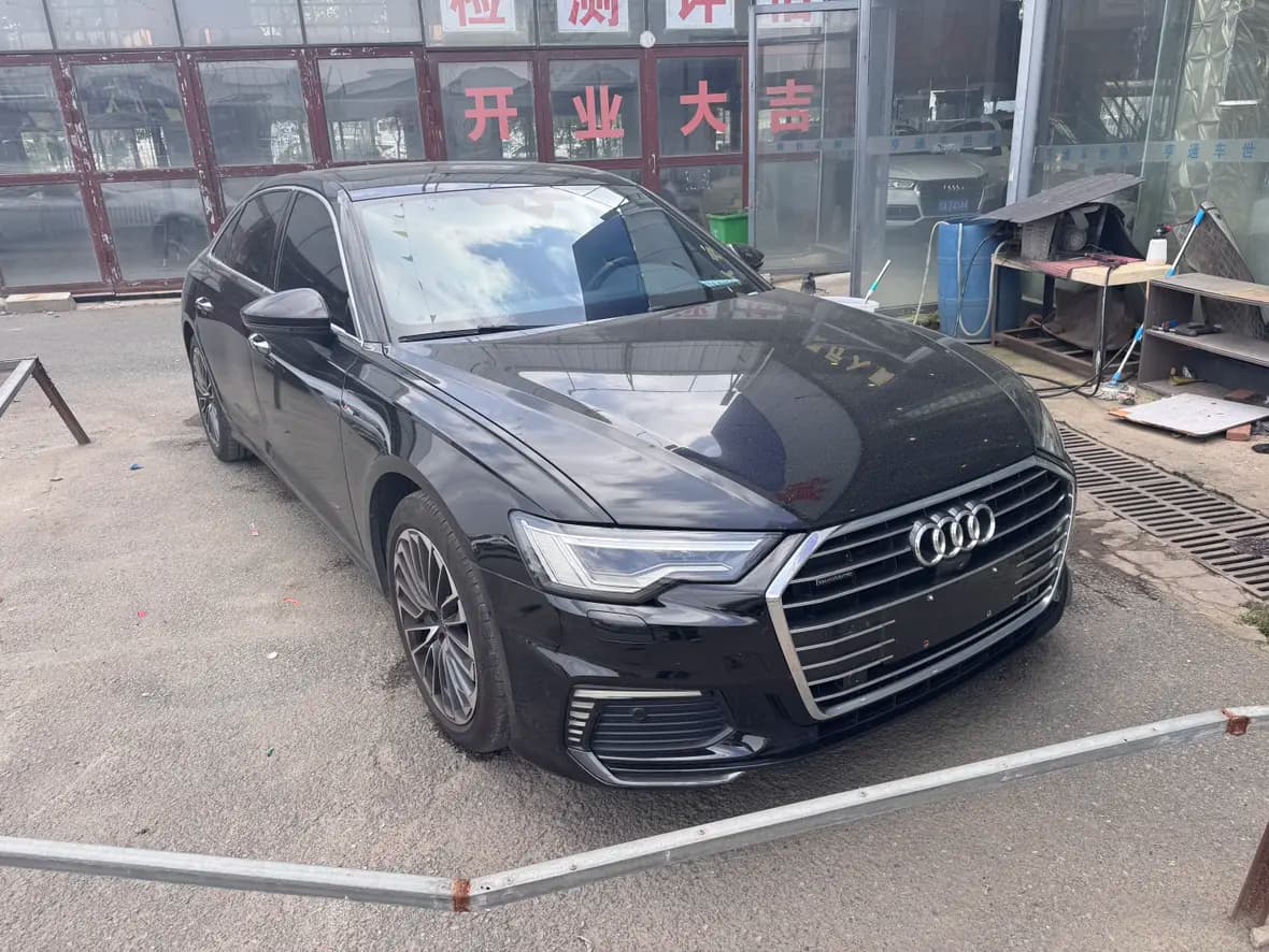 Audi A6L PHEV 2023 г. 45082 км. — фото 3