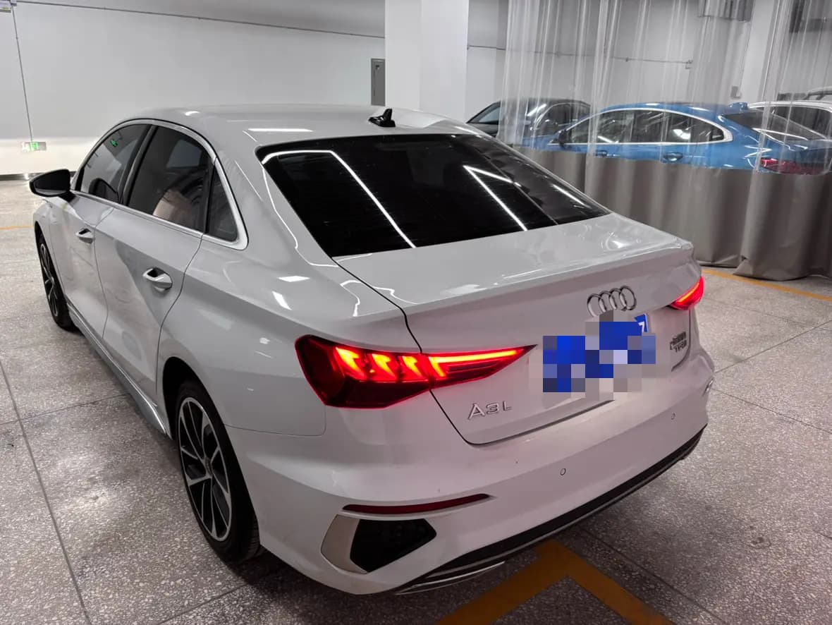 Audi A3 2024 г. 76042 км. — фото 4
