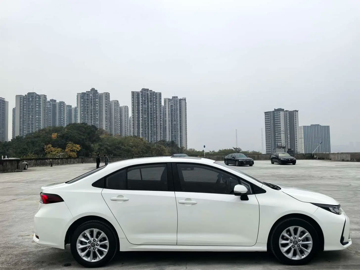 Toyota Corolla 2023 г. 50319 км. — фото 8