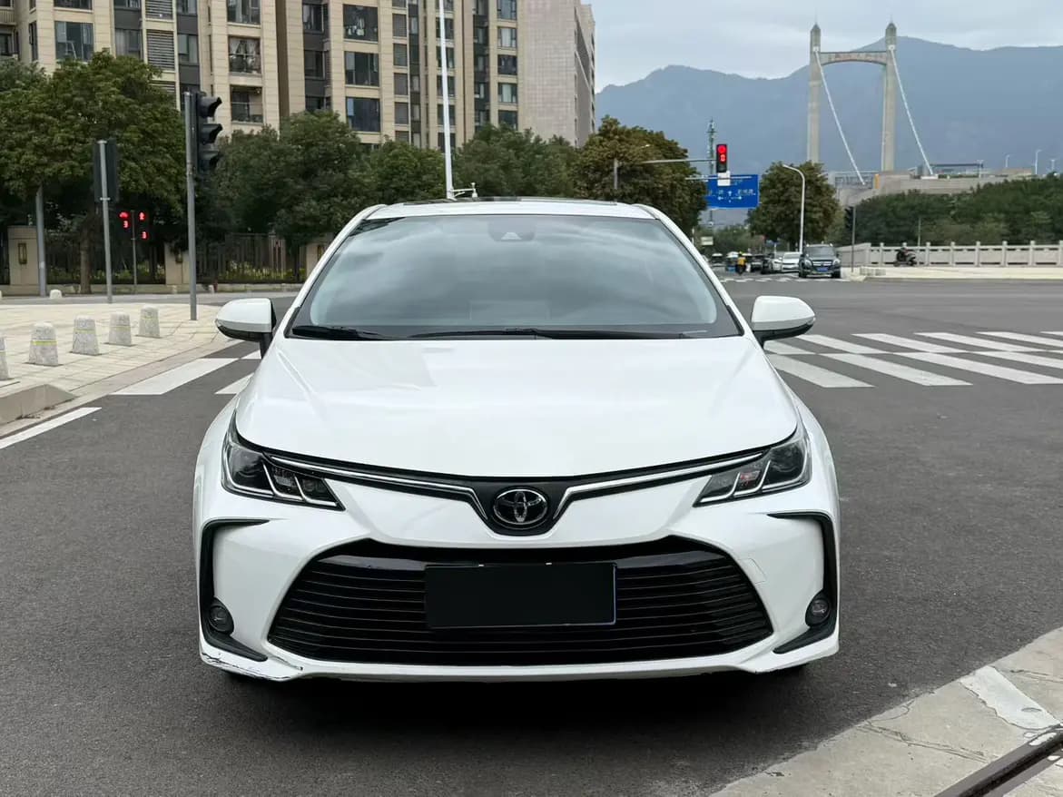 Toyota Corolla 2022 г. 50020 км. — фото 2