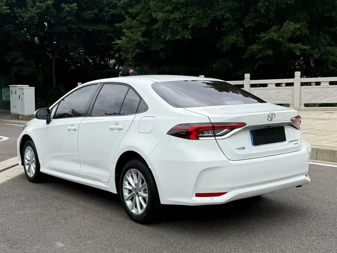 Toyota Corolla 2022 г. 50020 км. — фото 3