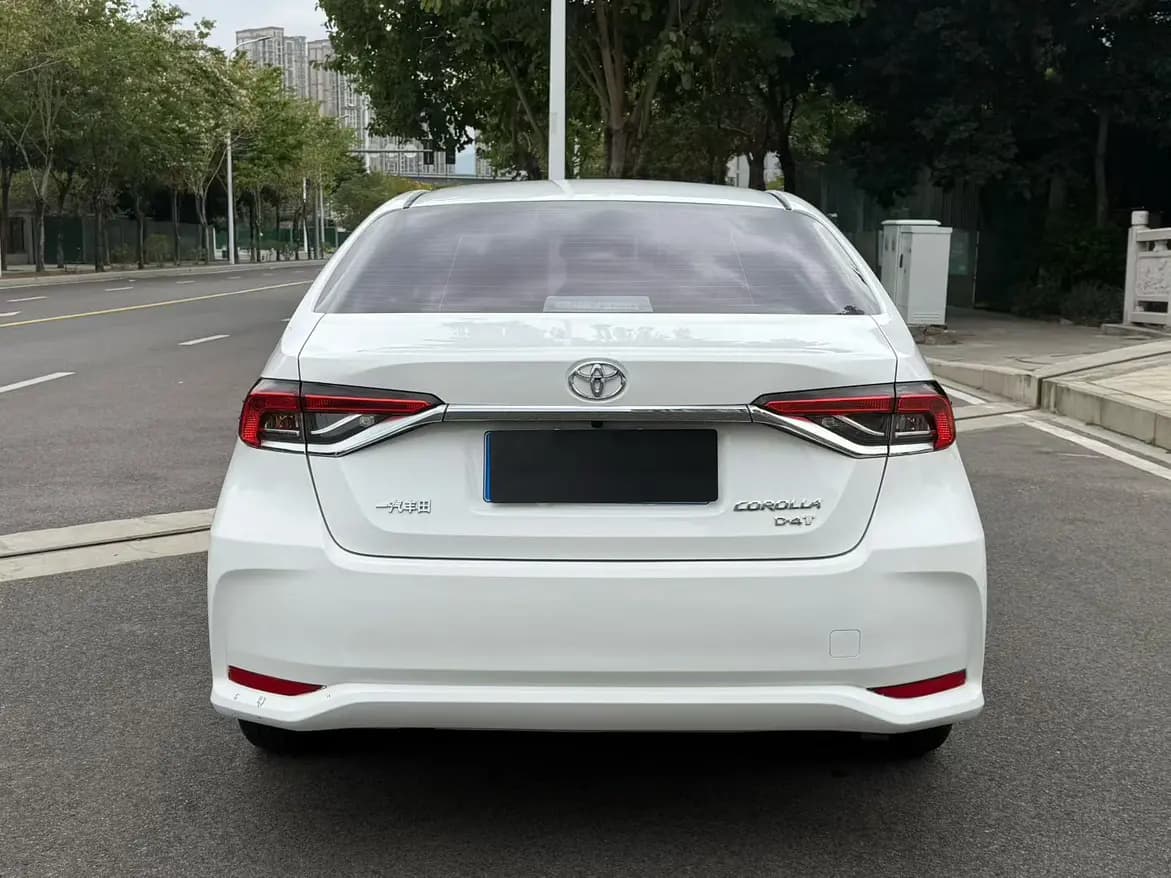 Toyota Corolla 2022 г. 50020 км. — фото 4