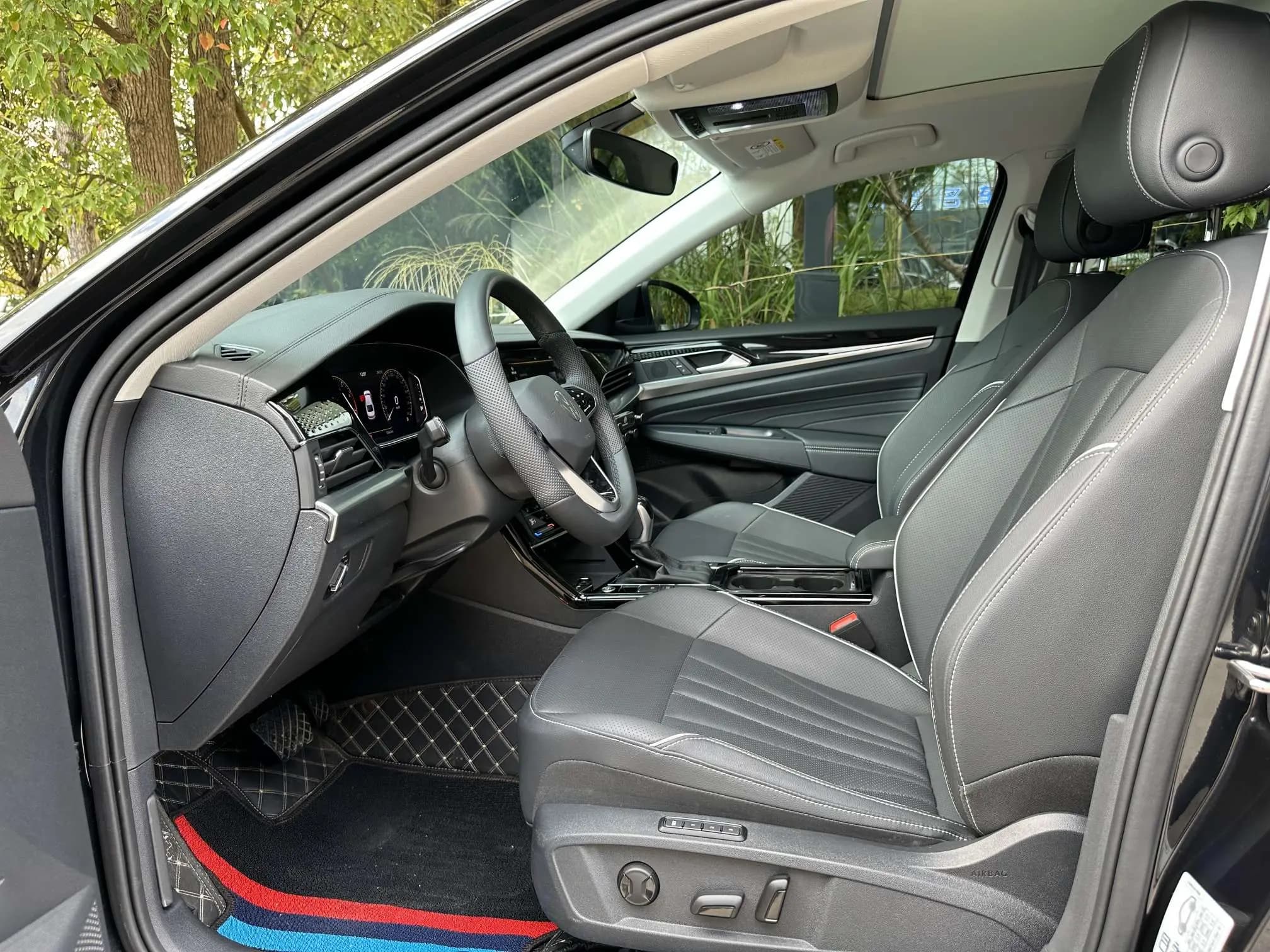 Volkswagen Passat 2024 г. 13086 км. — фото 12