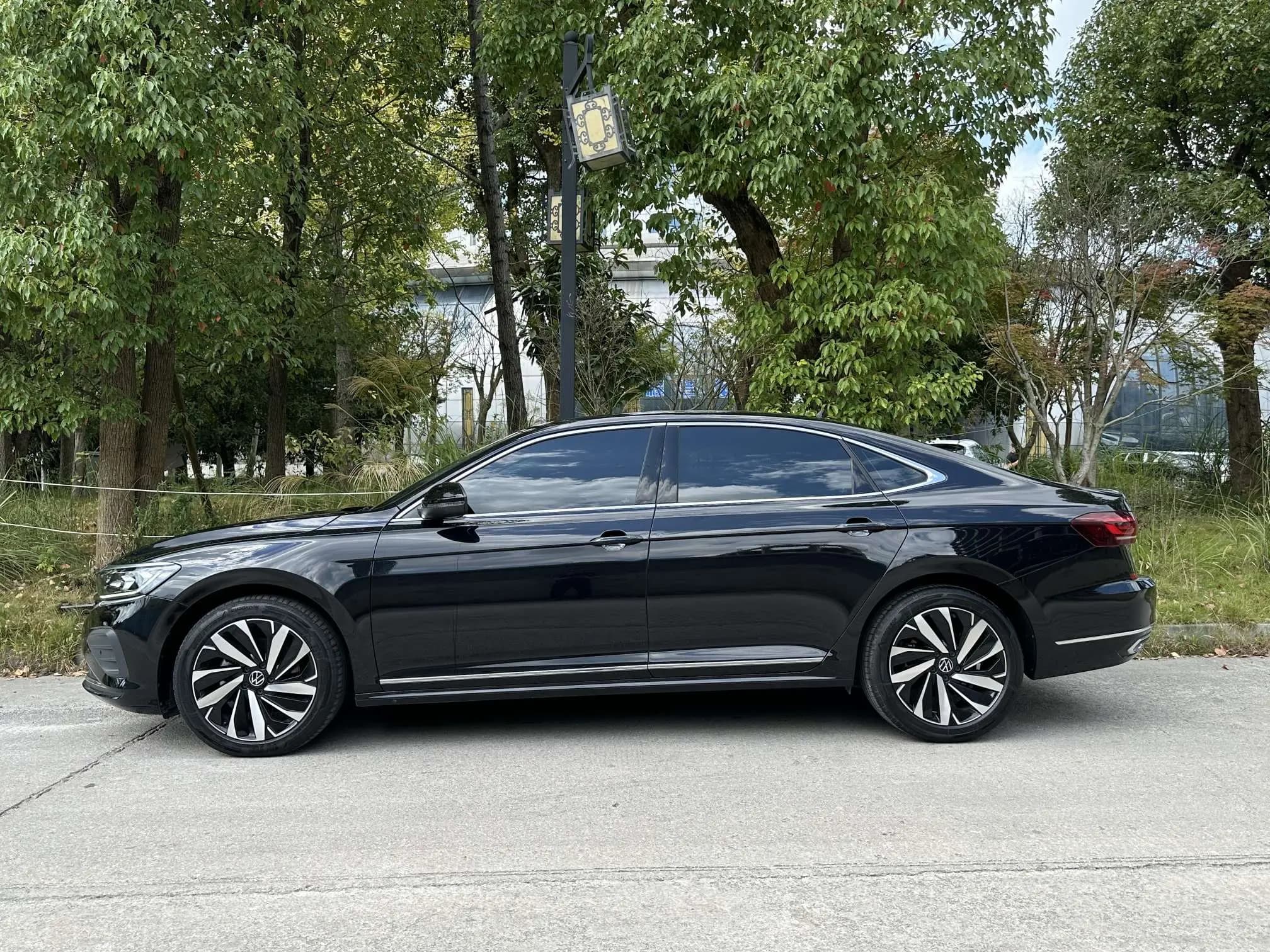 Volkswagen Passat 2024 г. 13086 км. — фото 3