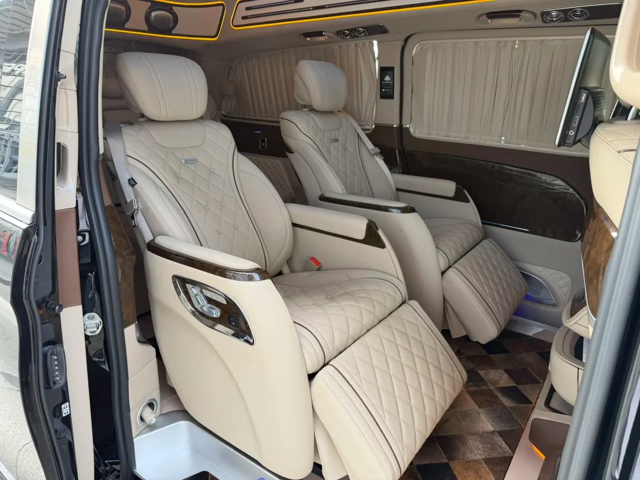 Mercedes-Benz Vito 2021 г. 9000 км. — фото 25
