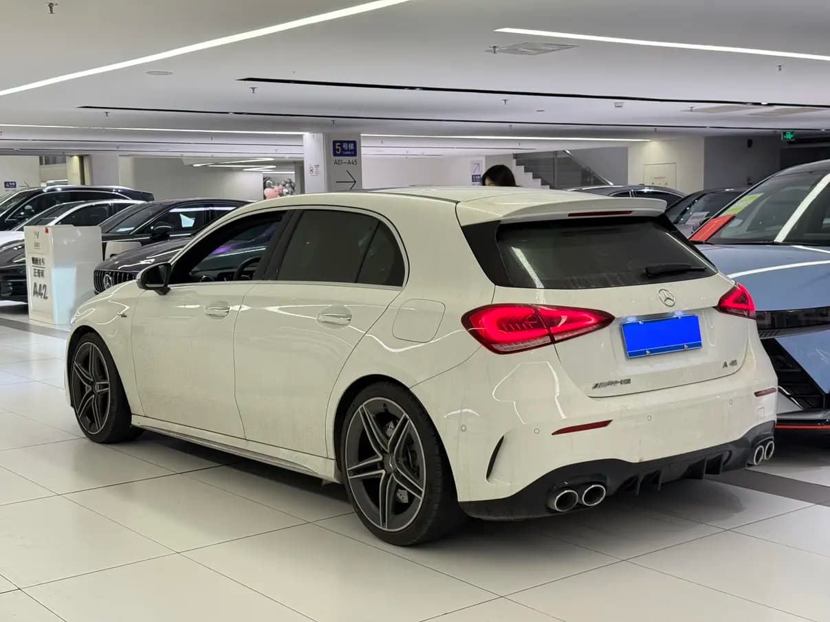 Mercedes-Benz A-Class AMG 2023 г. 26001 км. — фото 3