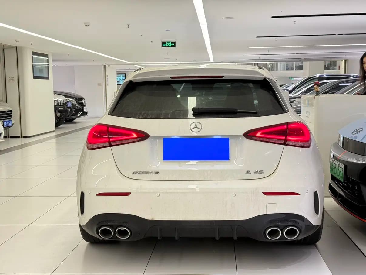 Mercedes-Benz A-Class AMG 2023 г. 26001 км. — фото 4