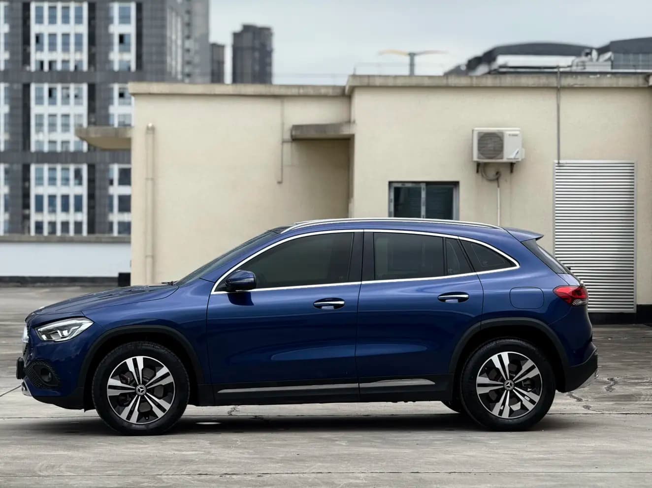 Mercedes-Benz GLA 2022 г. 66368 км. — фото 4
