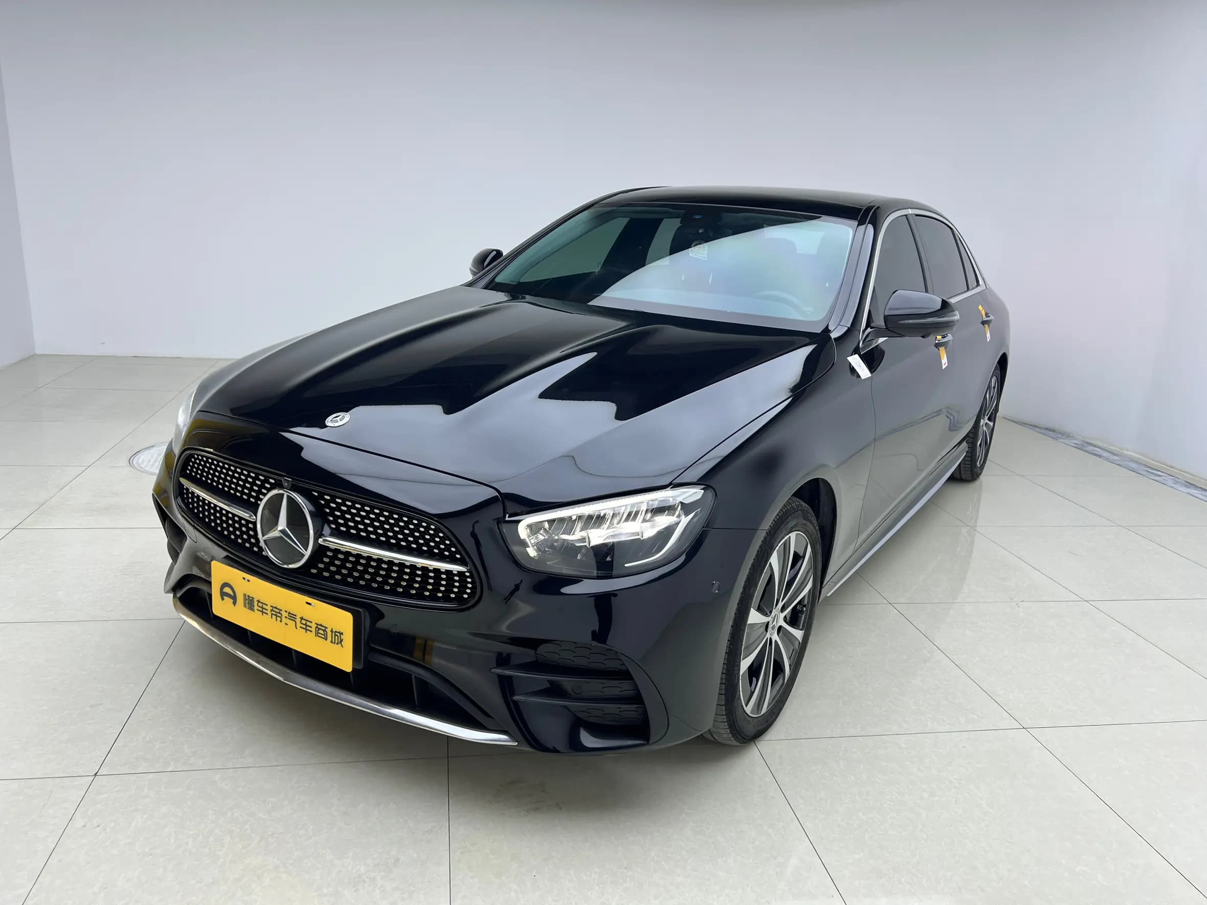 Mercedes-Benz E-Class PHEV 2022 г. 39204 км.