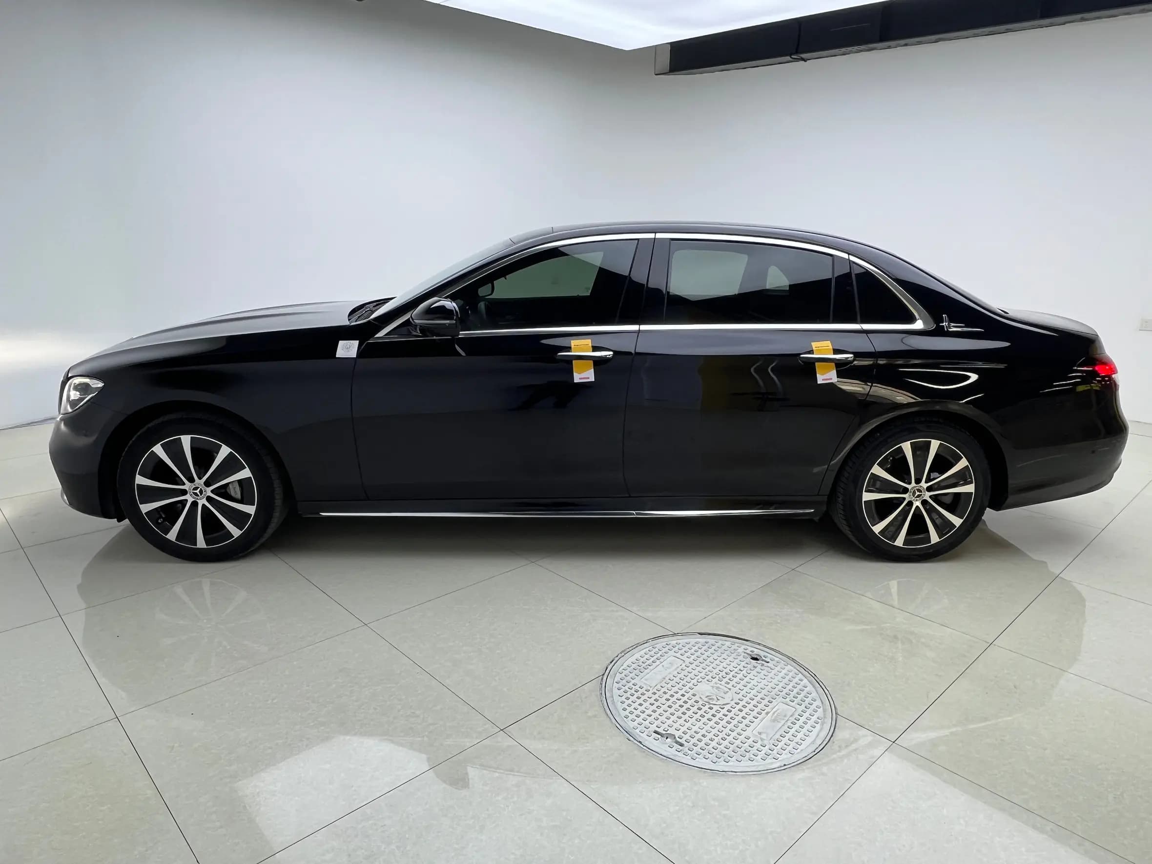 Mercedes-Benz E-Class PHEV 2022 г. 39204 км. — фото 4