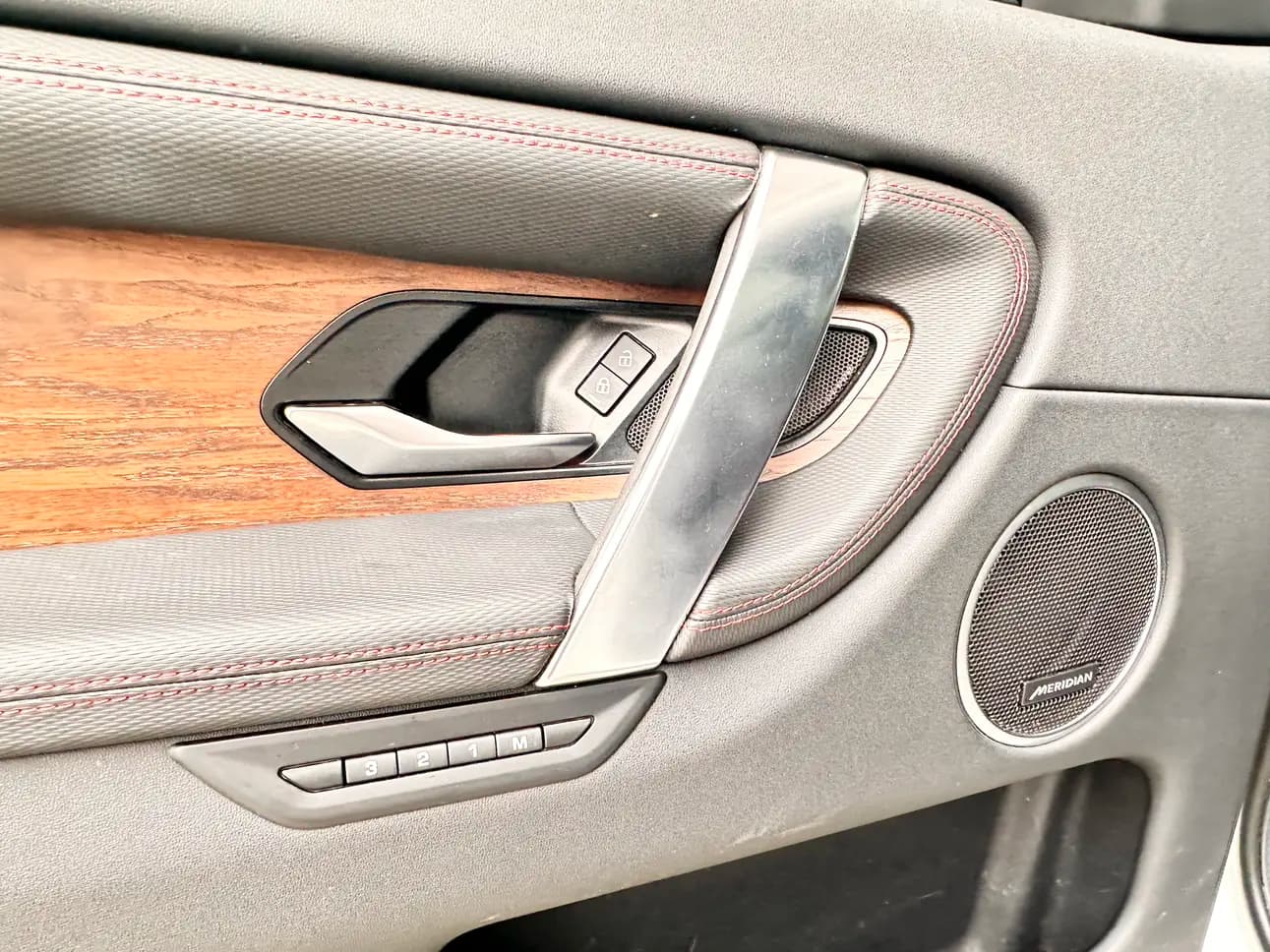 Land Rover Discover Sports 2022 г. 77032 км. — фото 29